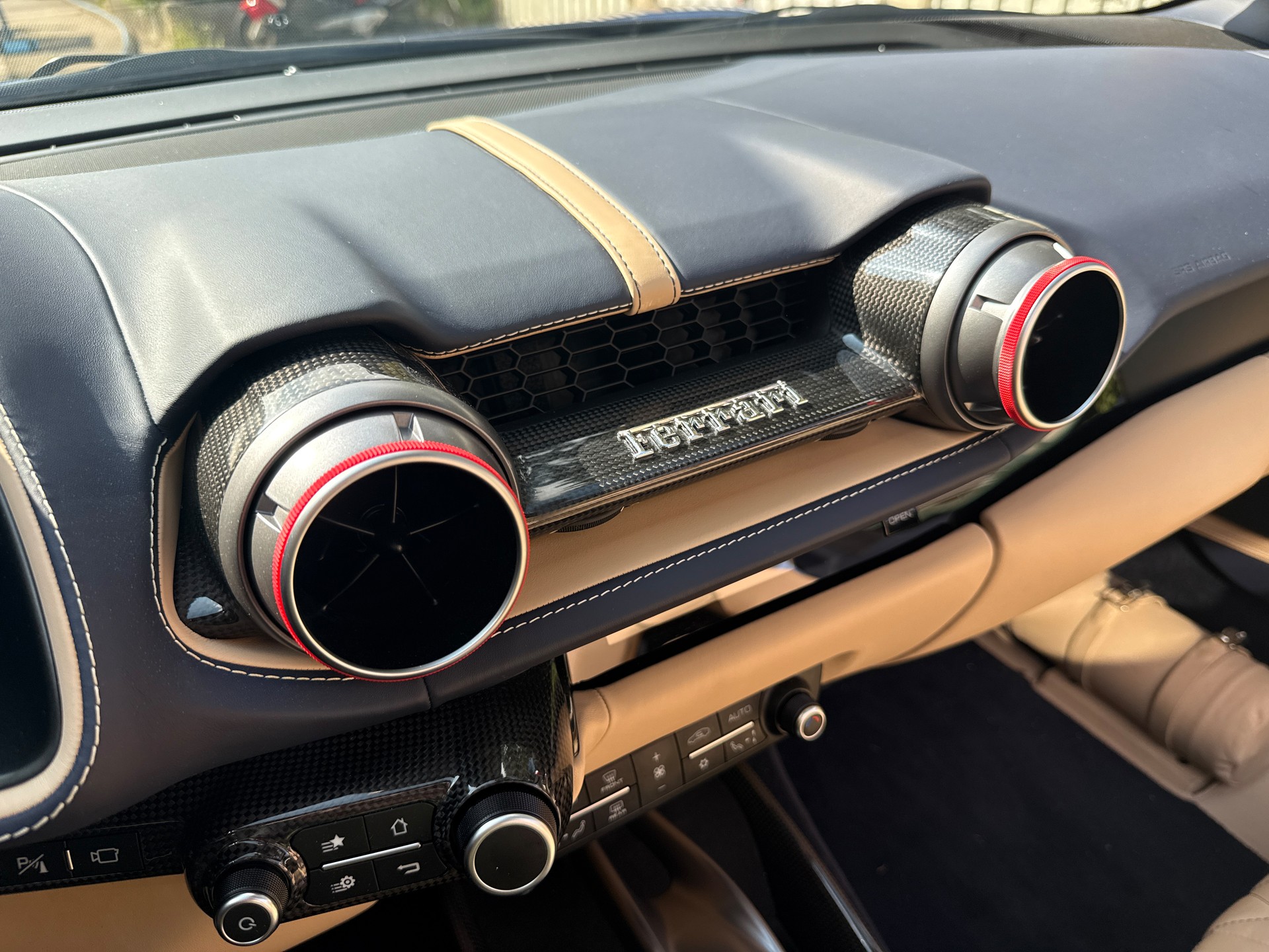 FERRARI 812 GTS-image-11