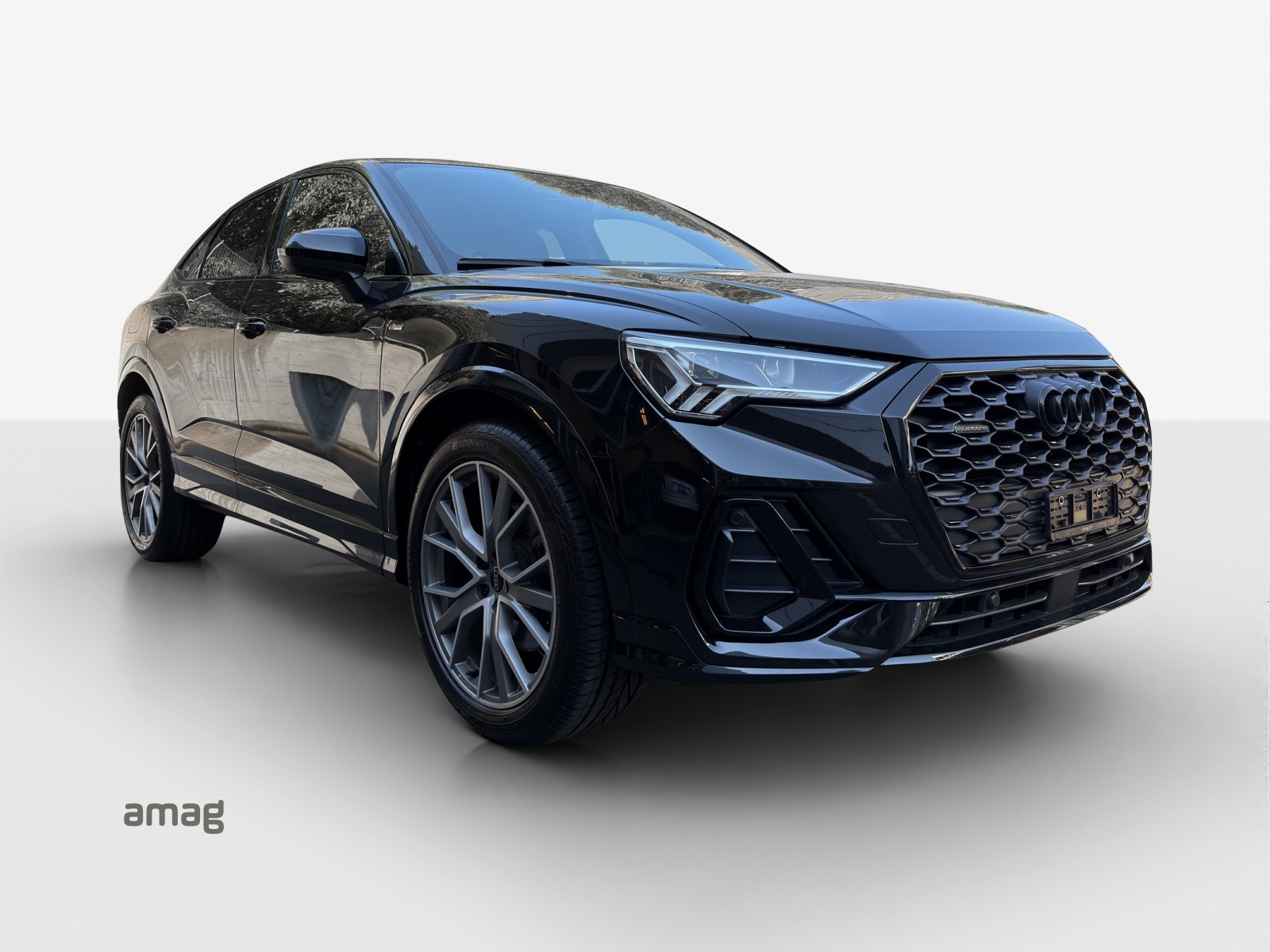 AUDI Q3 Sportback 40 TDI S line Attraction quattro S-tronic-image-5
