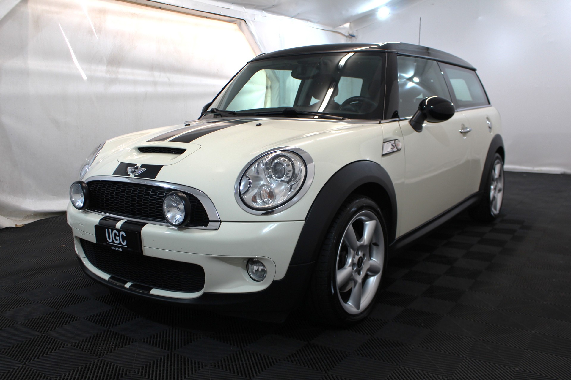 MINI Clubman R55 1.6i Cooper S-image-2
