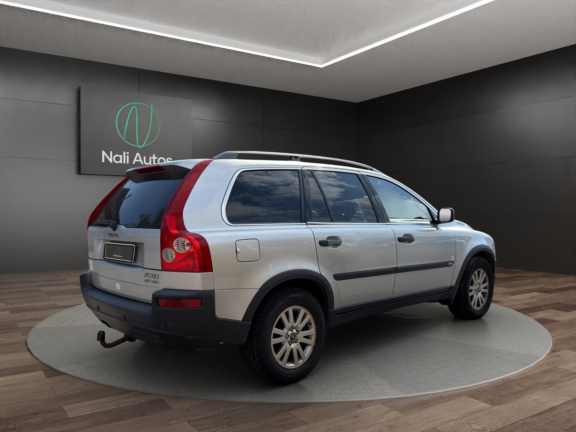 VOLVO XC90 2.5T AWD Geartronic-image-4