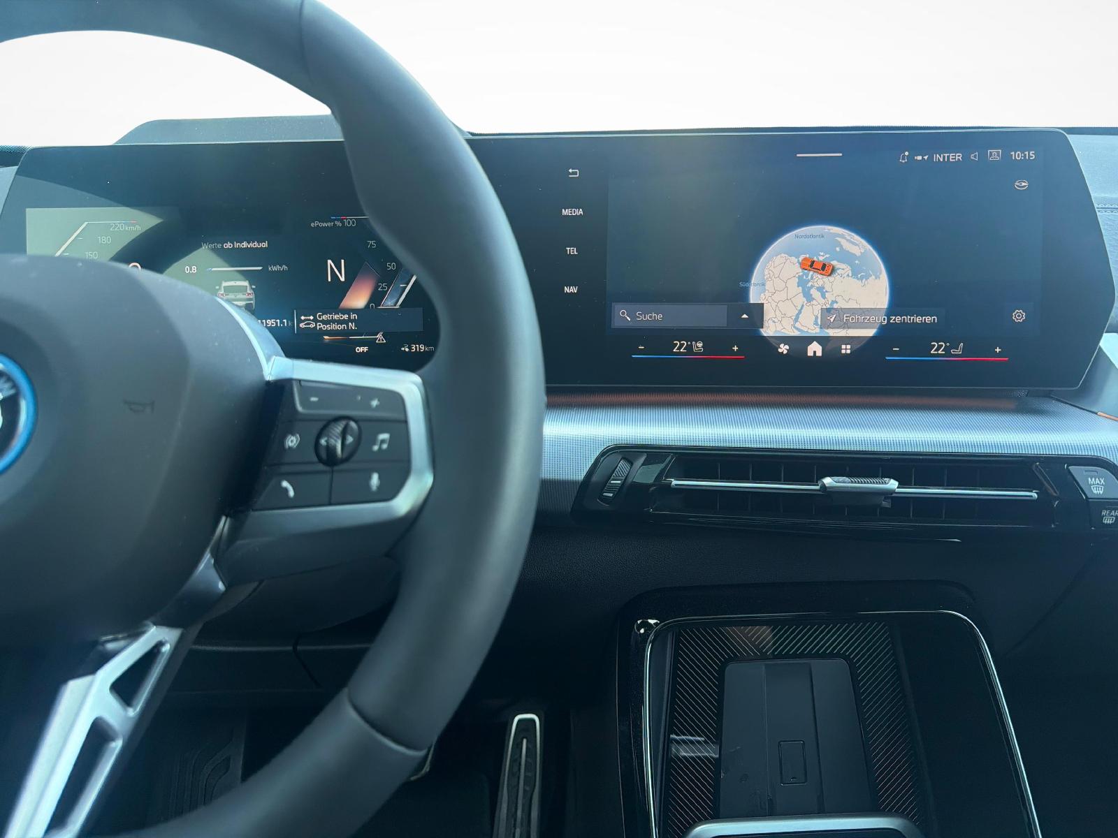 BMW iX2 30 xDrive-image-16