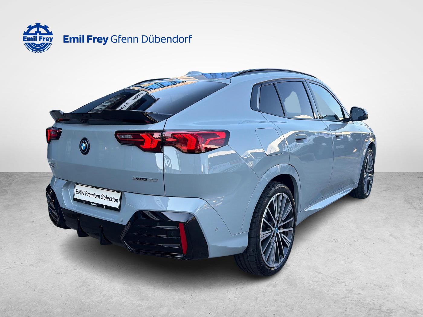 BMW iX2 30 xDrive30-image-3