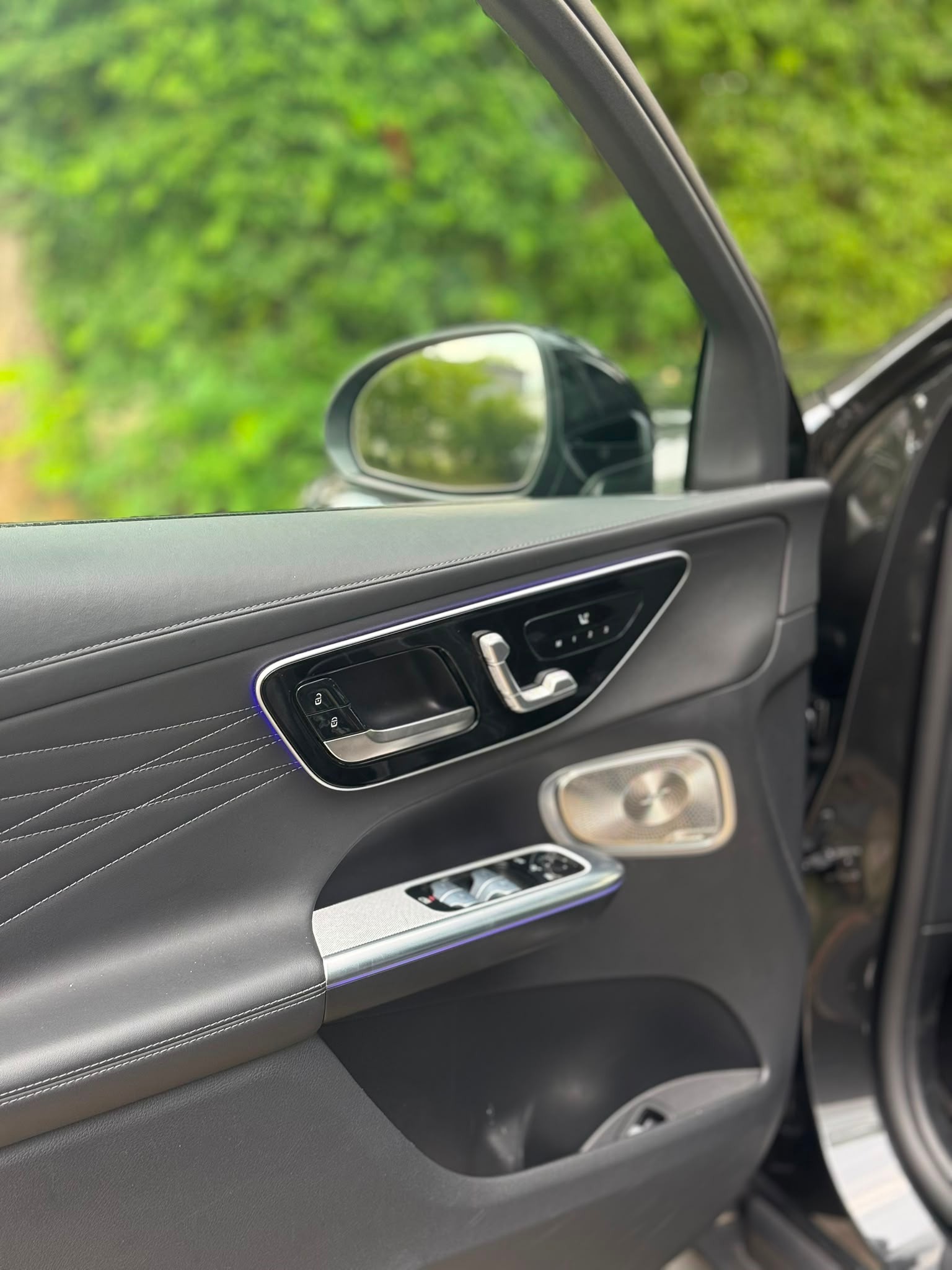 MERCEDES-BENZ GLC 200 4Matic 9G-Tronic Black-Edition-image-12