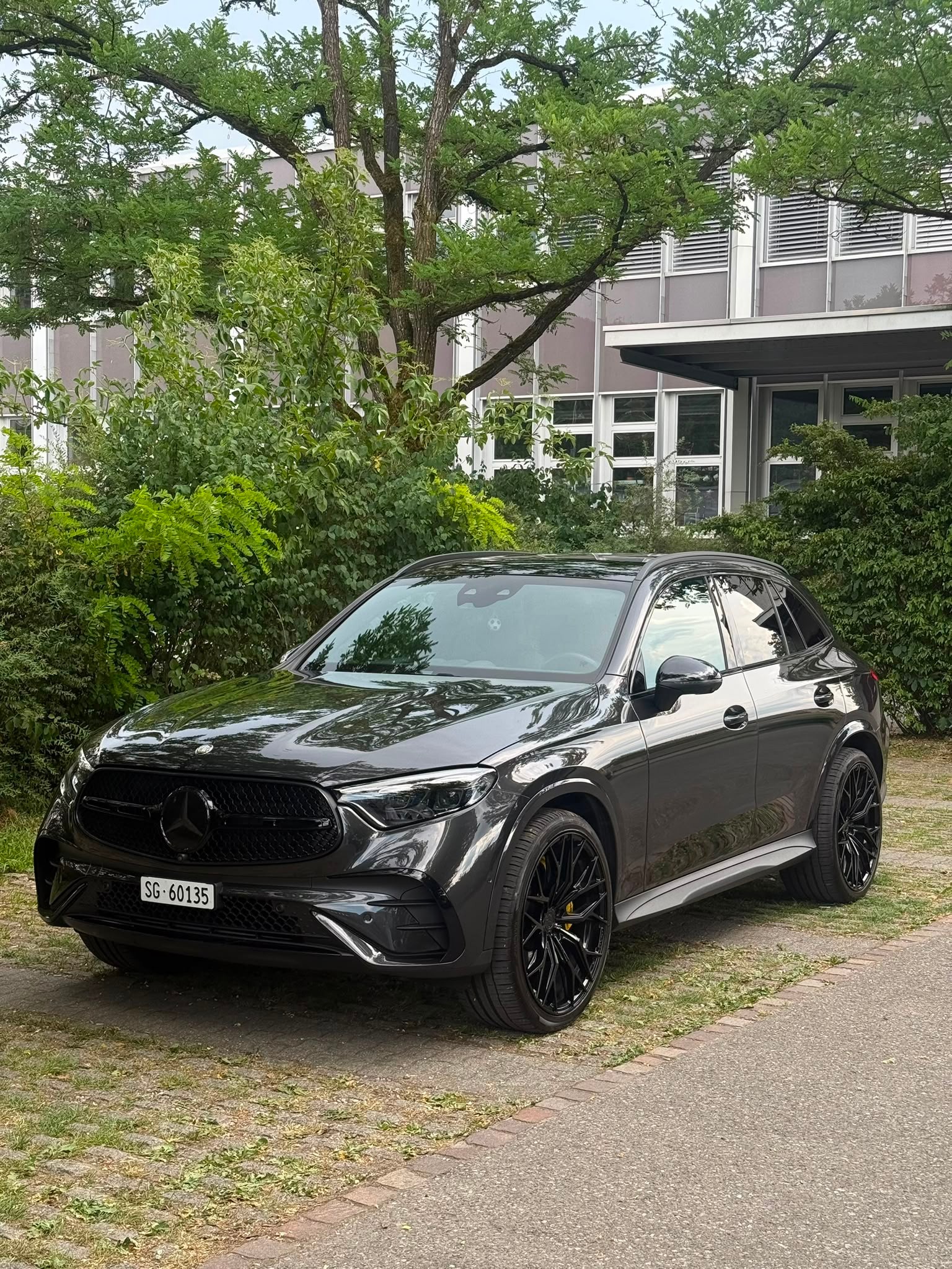 MERCEDES-BENZ GLC 200 4Matic 9G-Tronic Black-Edition-image-0