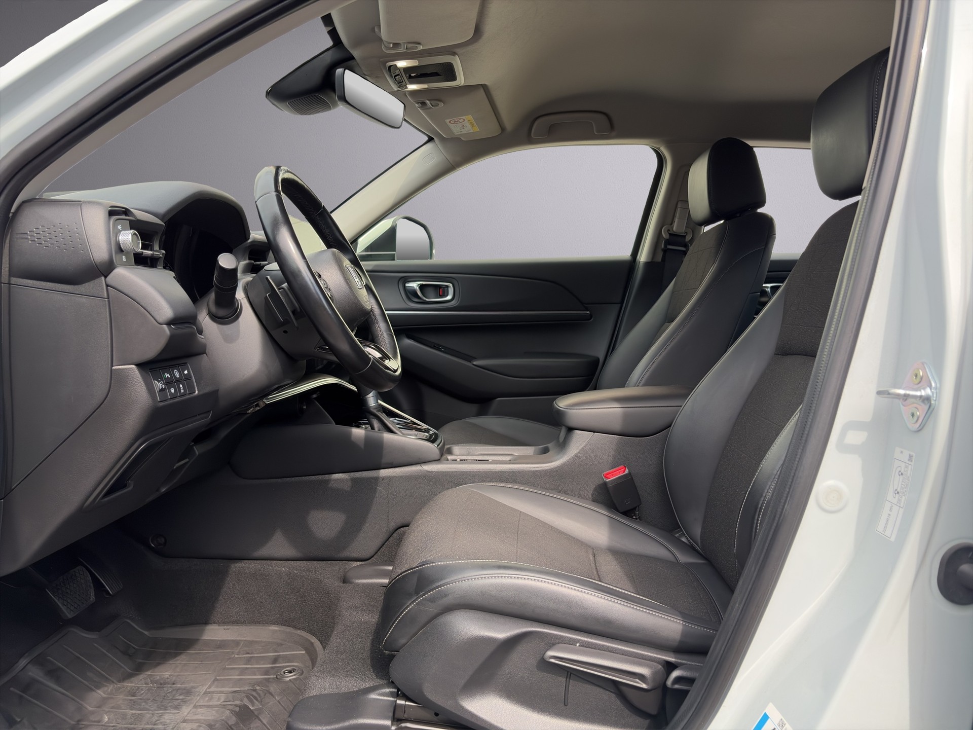 HONDA HR-V 1.5 i-MMD Advance-image-8