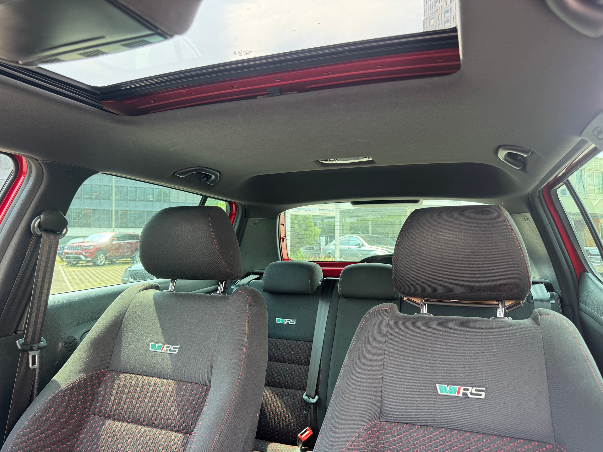 SKODA Fabia 1.4 TSI RS DSG-image-17