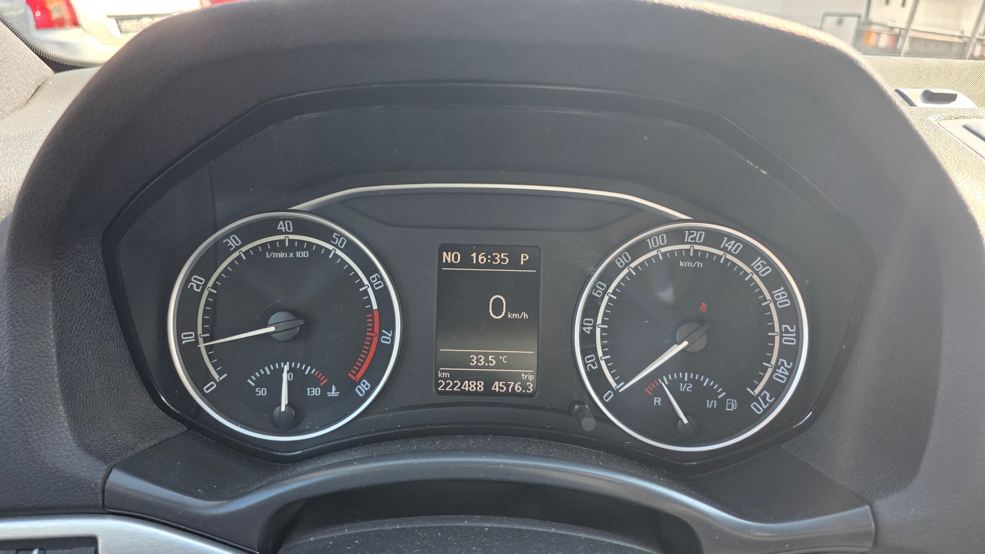 SKODA Octavia Combi 2.0 TSI RS DSG-image-12