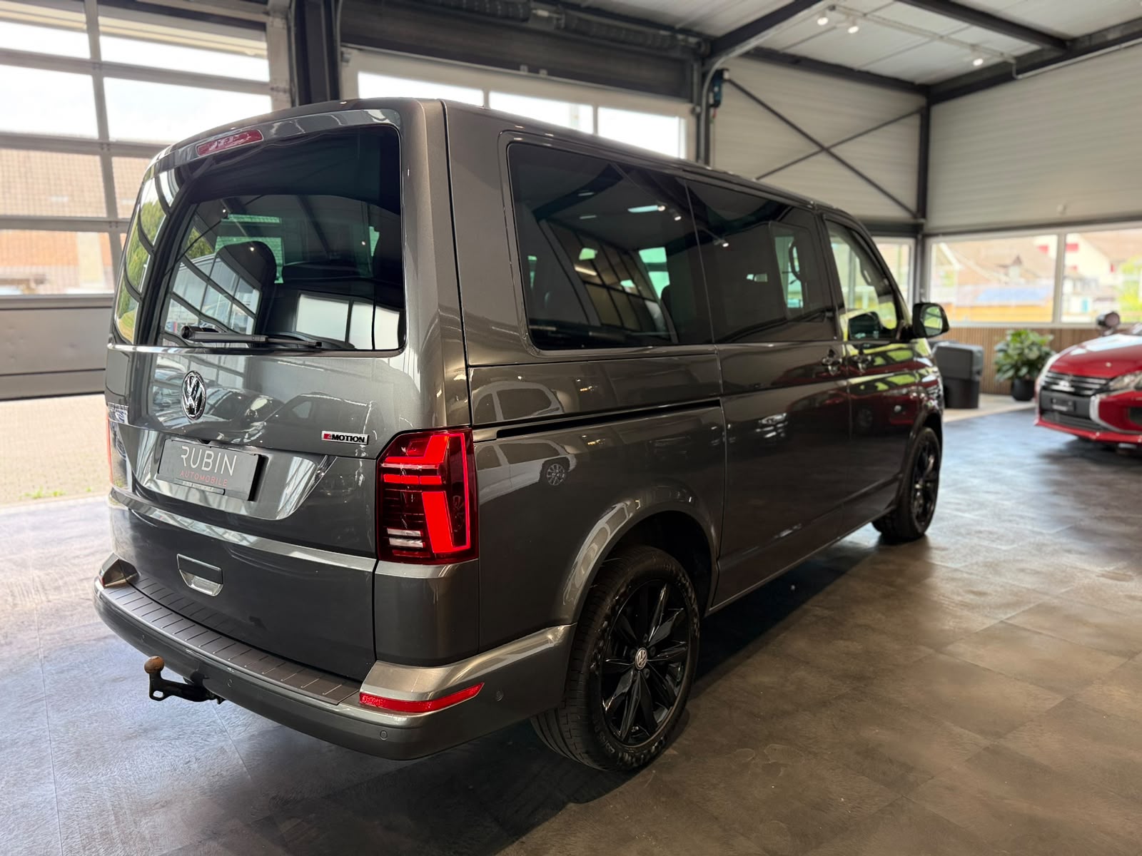 VW T6.1 Multivan 2.0 Bi-TDI Highline Edit. 4Mot. DSG-image-6