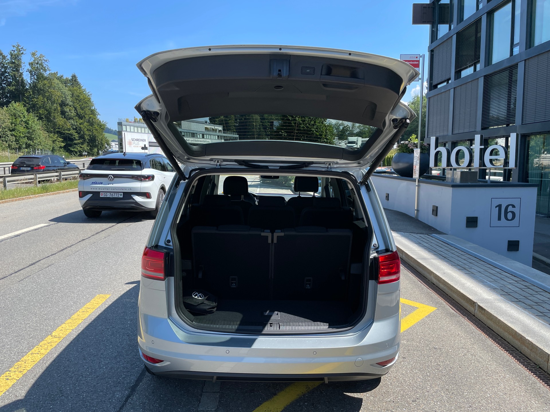 VW Touran 1.5 TSI EVO Comfortline DSG - 7 Sitzer, AHK-image-6