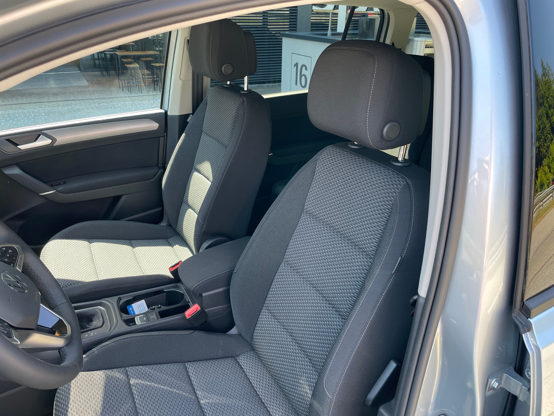 VW Touran 1.5 TSI EVO Comfortline DSG - 7 Sitzer, AHK-image-16