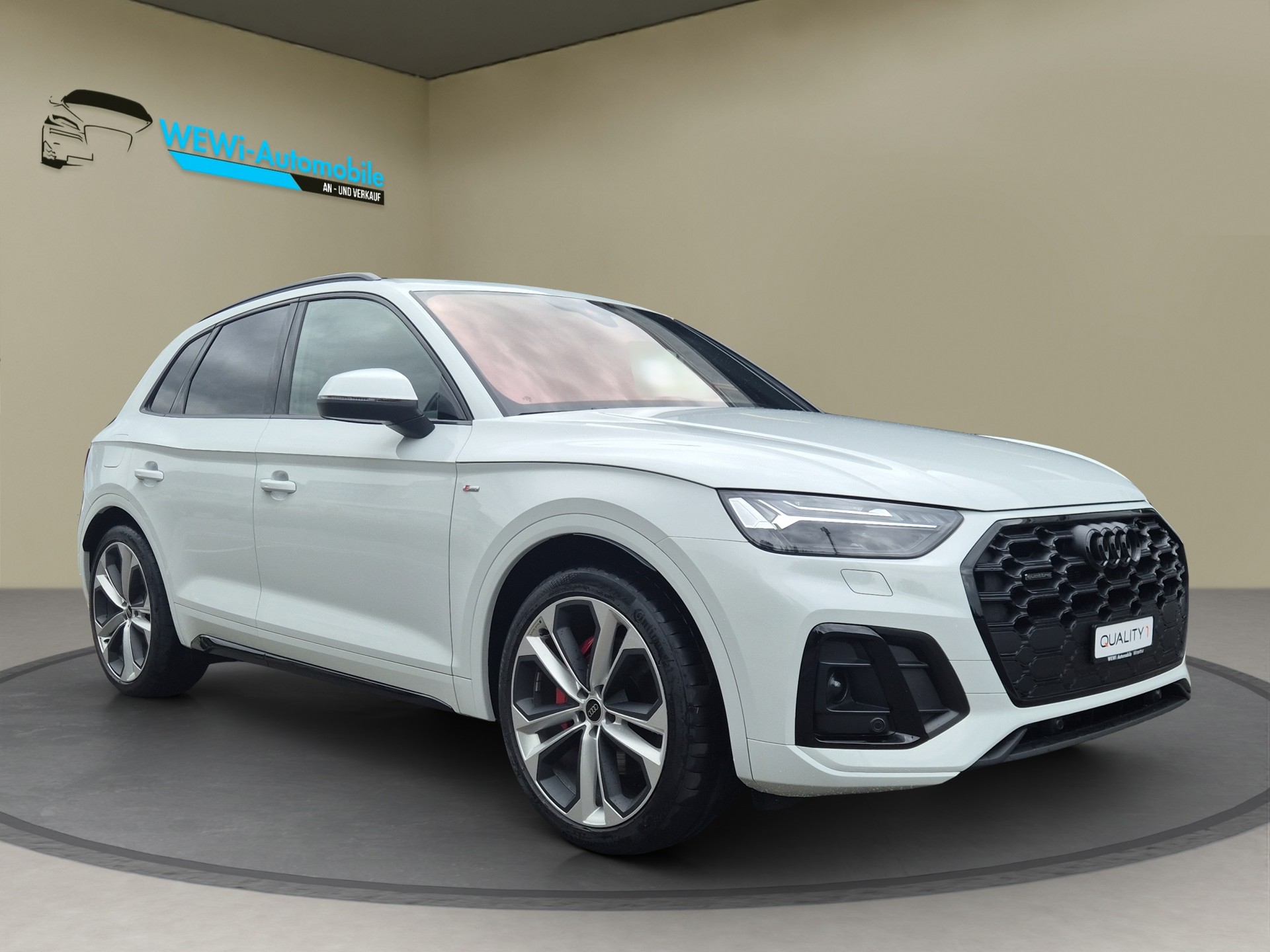 AUDI Q5 55 TFSI e PHEV S line quattro S-tronic-image-6