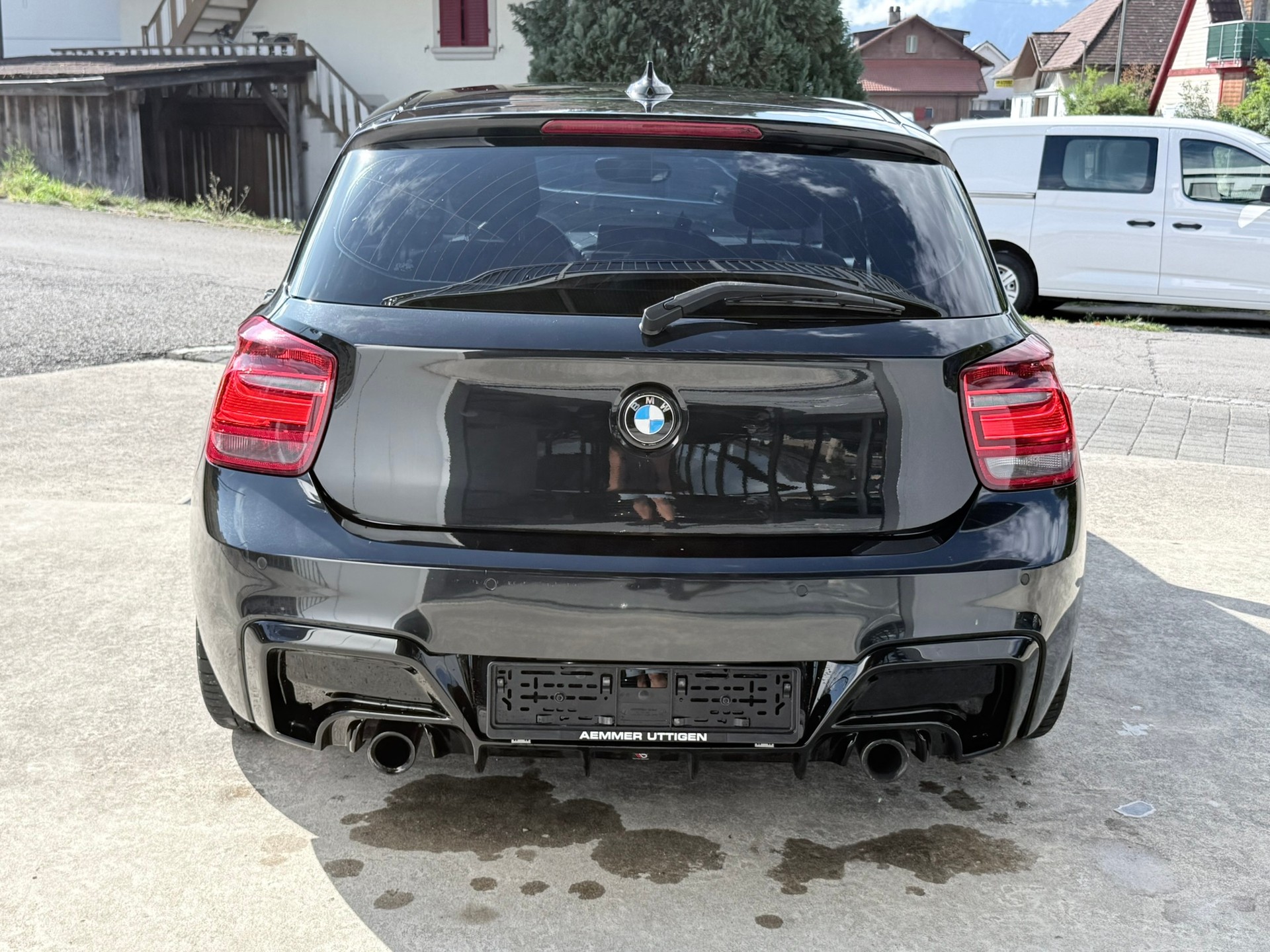 BMW M135i xDrive Steptronic-image-6