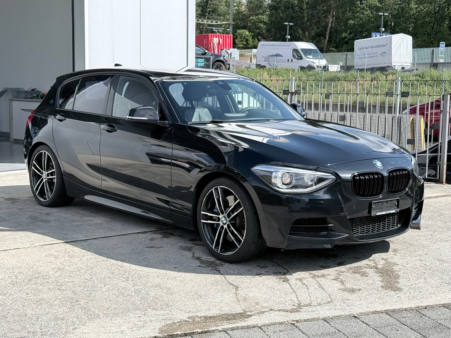 BMW M135i xDrive Steptronic-image-2