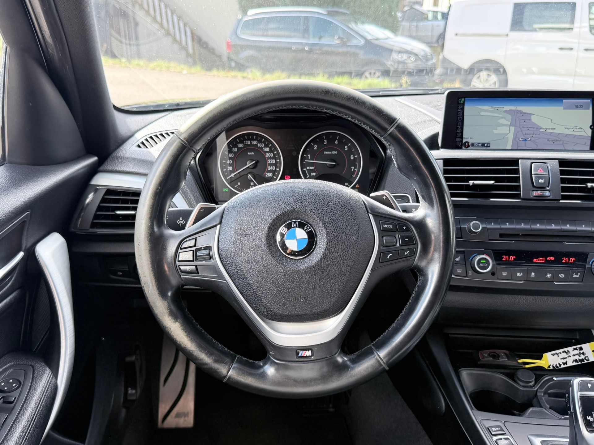 BMW M135i xDrive Steptronic-image-21