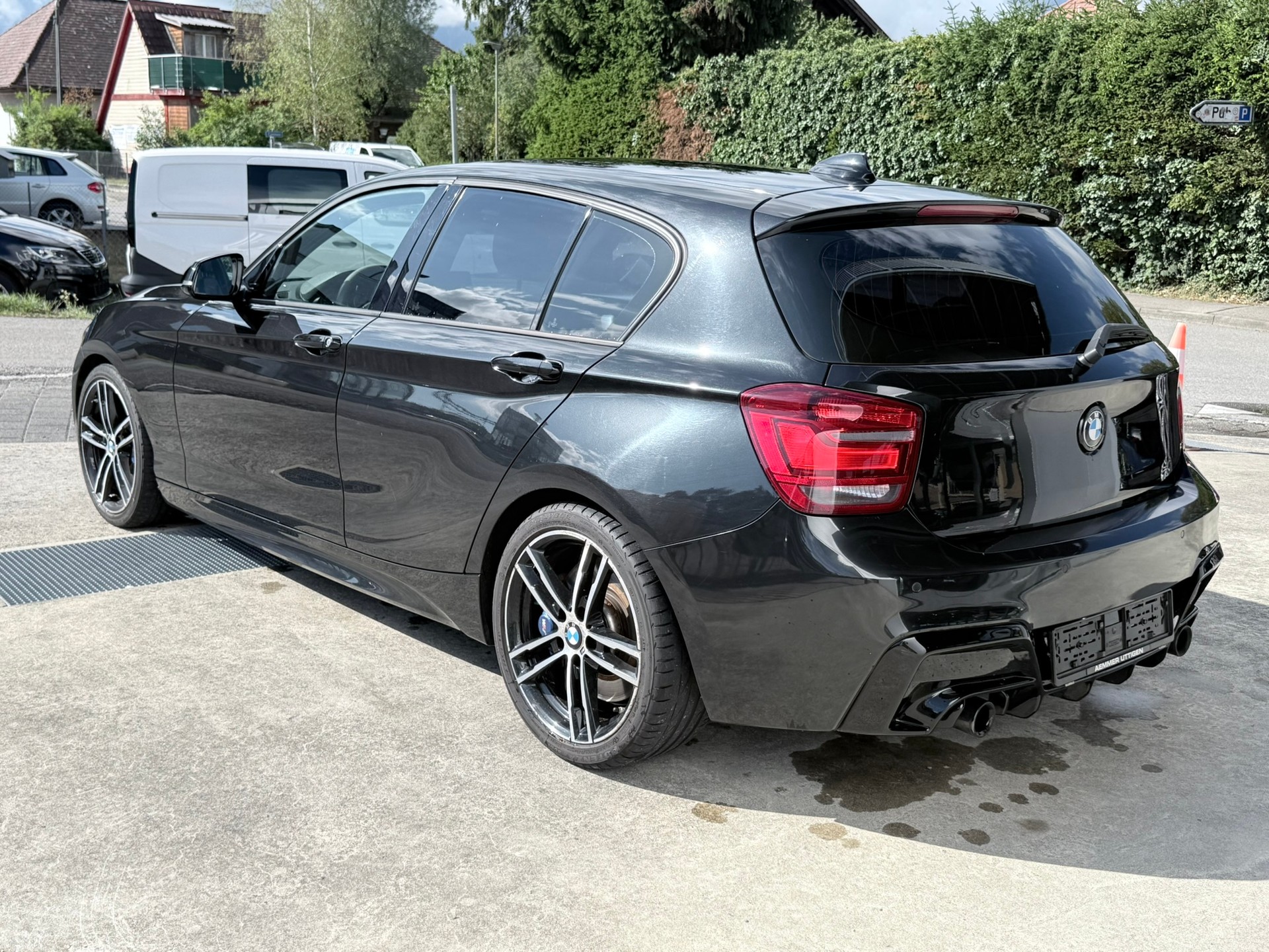 BMW M135i xDrive Steptronic-image-7