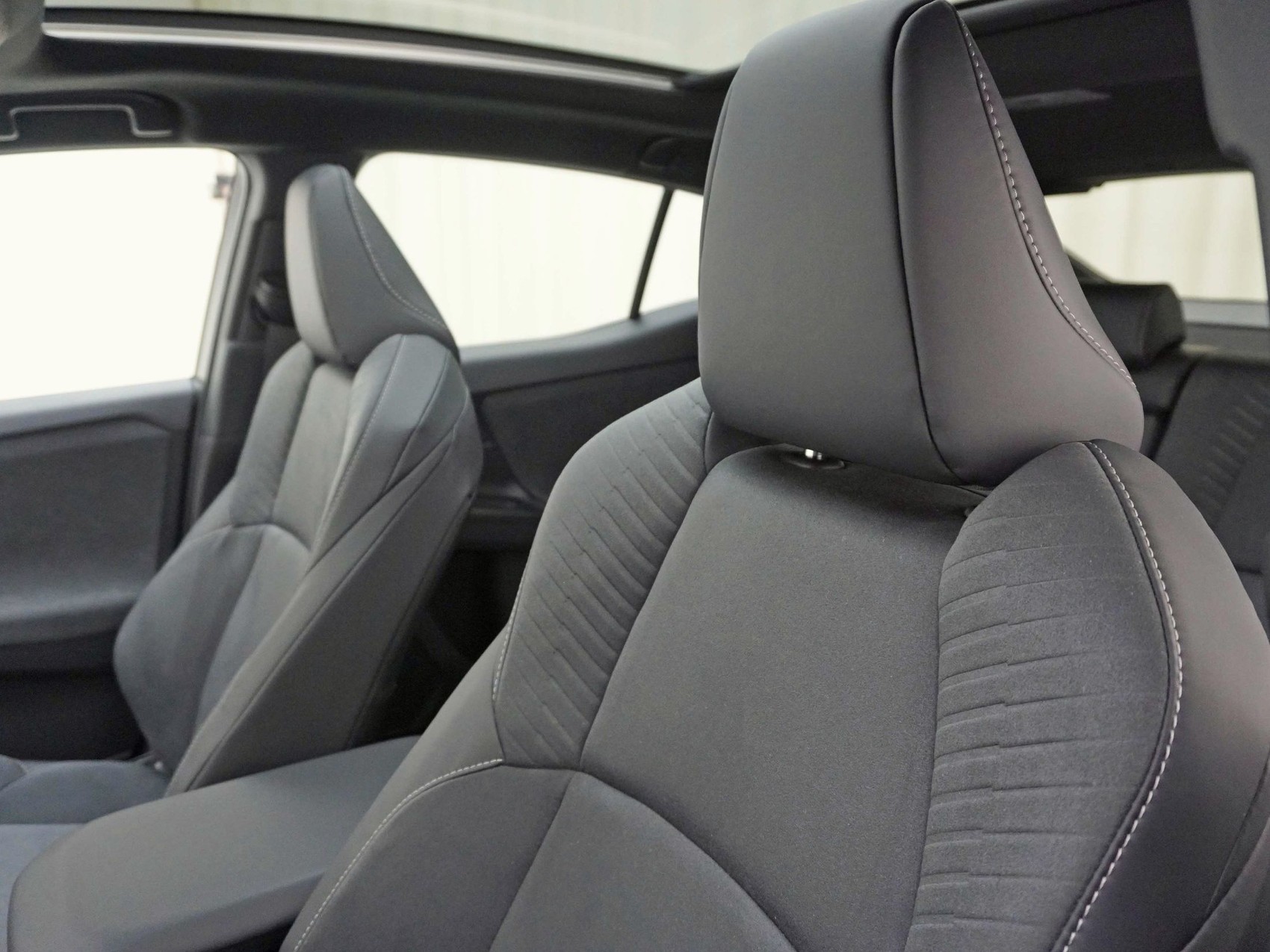 TOYOTA C-HR+ Premium AWD ** Panoramadach & JBL-Sound **-image-10