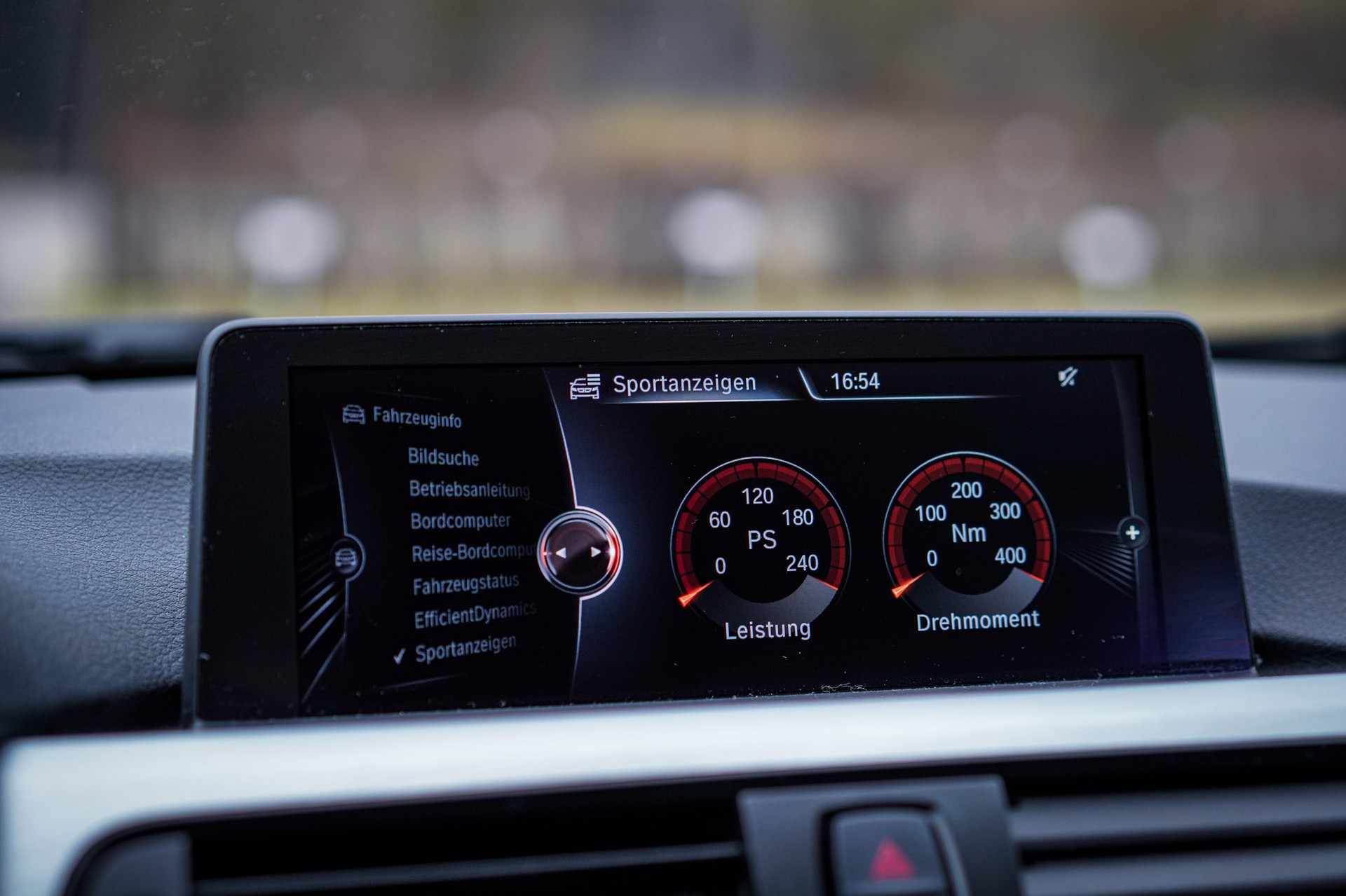 BMW 320d Touring M-Paket Steptronic-image-11