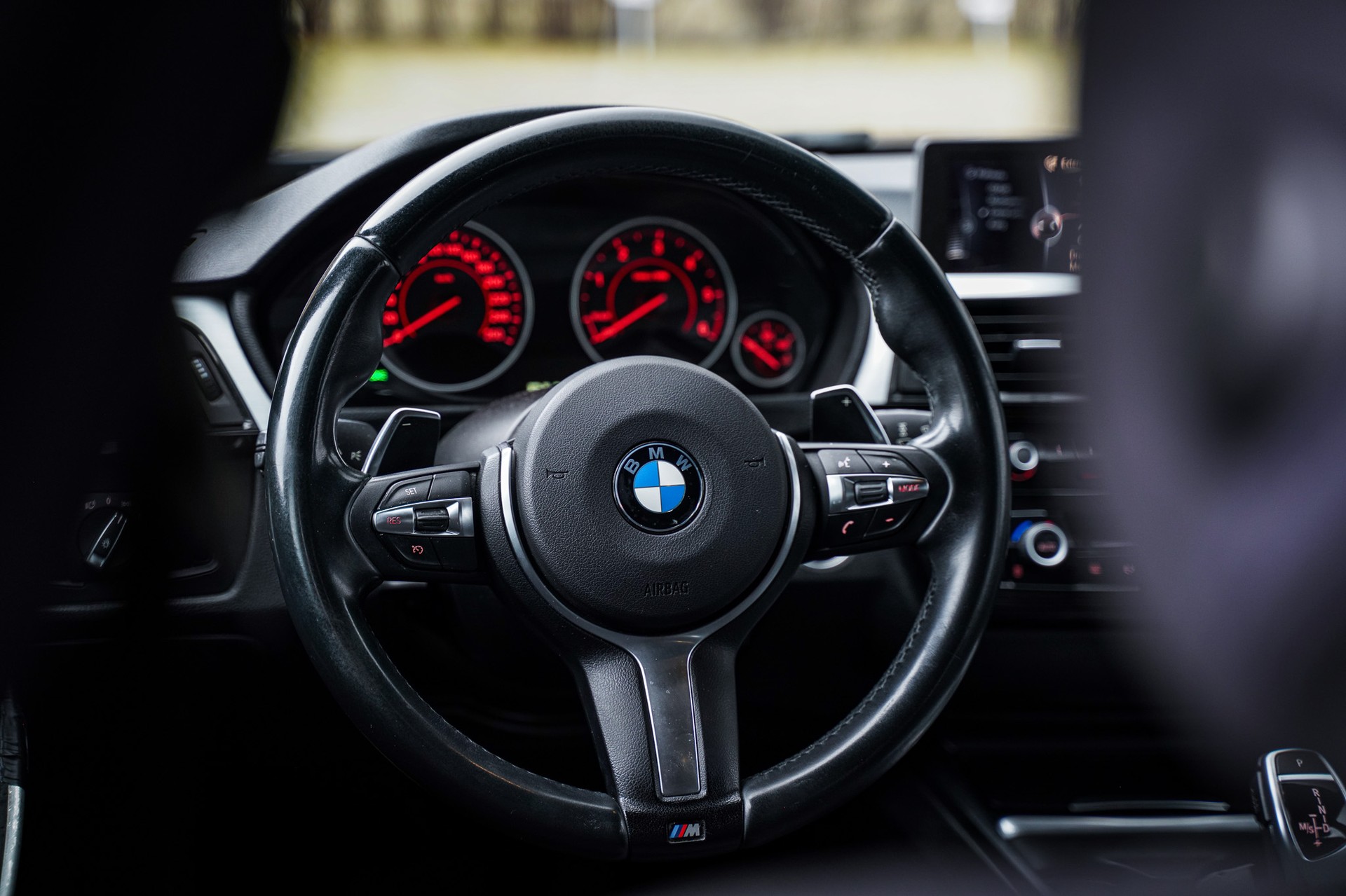 BMW 320d Touring M-Paket Steptronic-image-7
