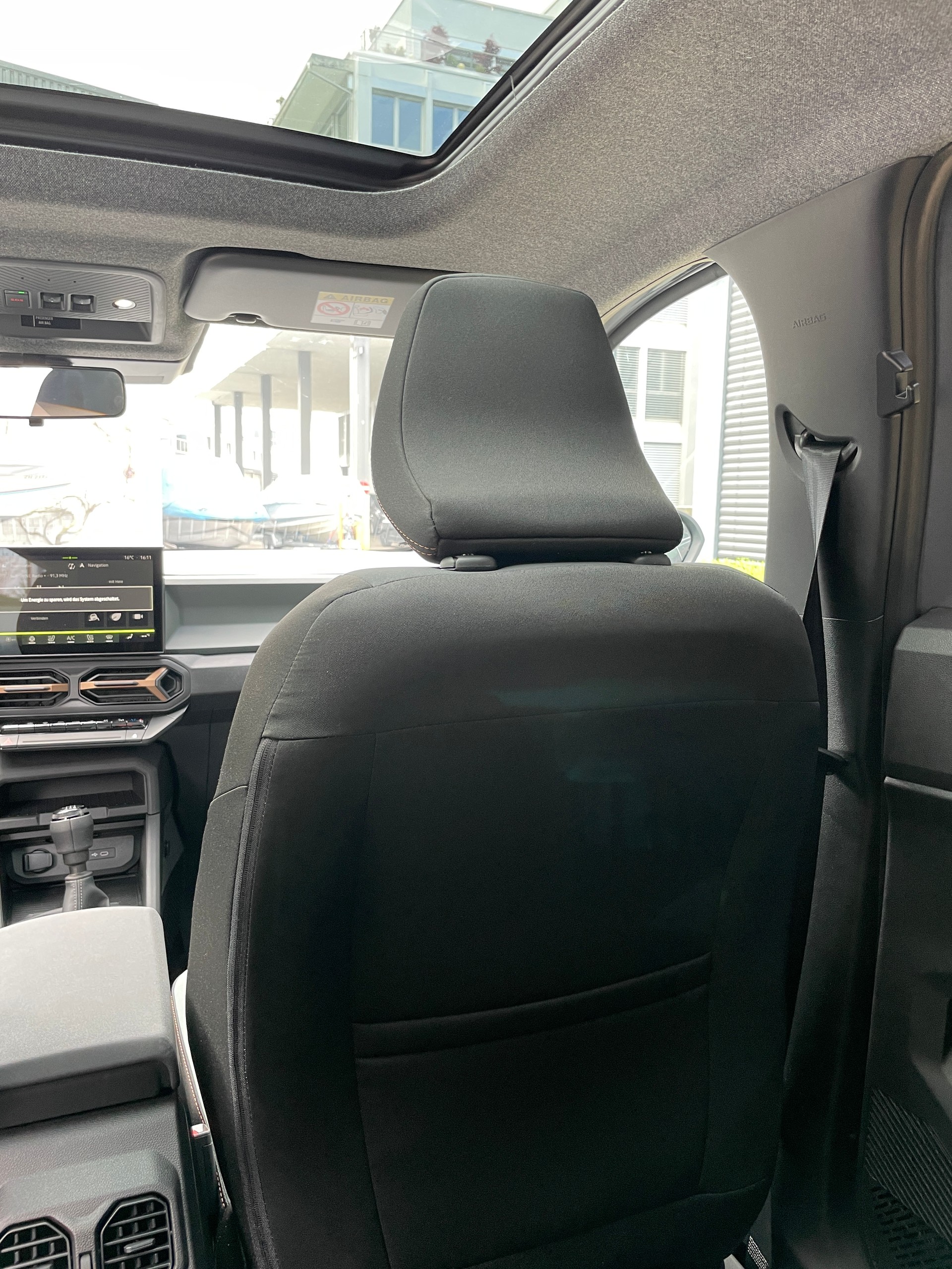 DACIA Bigster TCe 140 48V Extreme-image-18