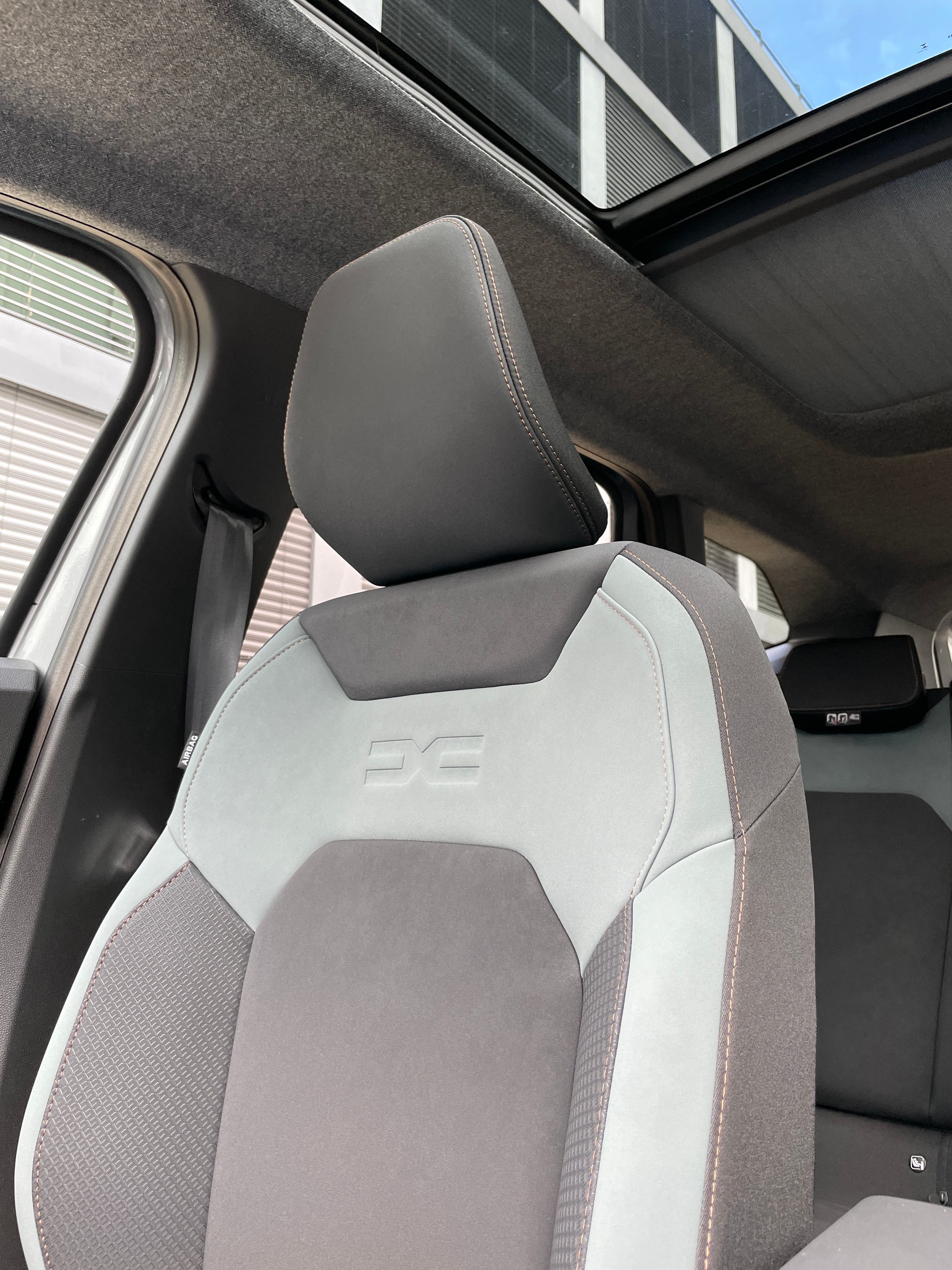 DACIA Bigster TCe 140 48V Extreme-image-28