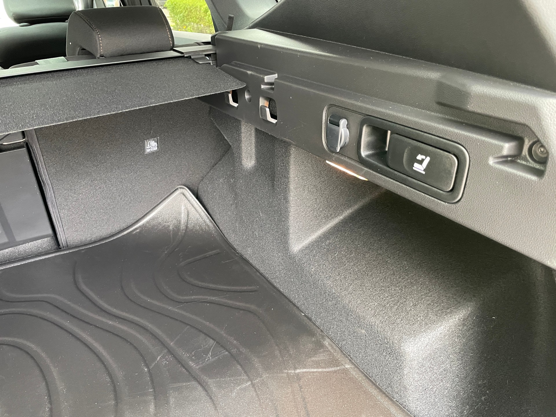 DACIA Bigster TCe 140 48V Extreme-image-8