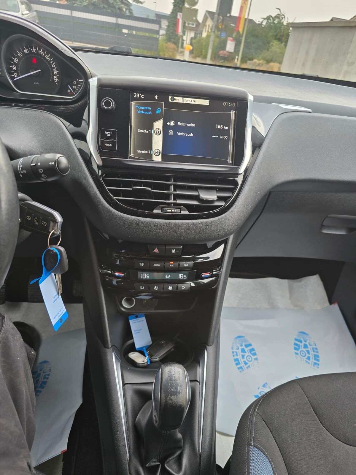 PEUGEOT 208 1.6 VTI Allure-image-11