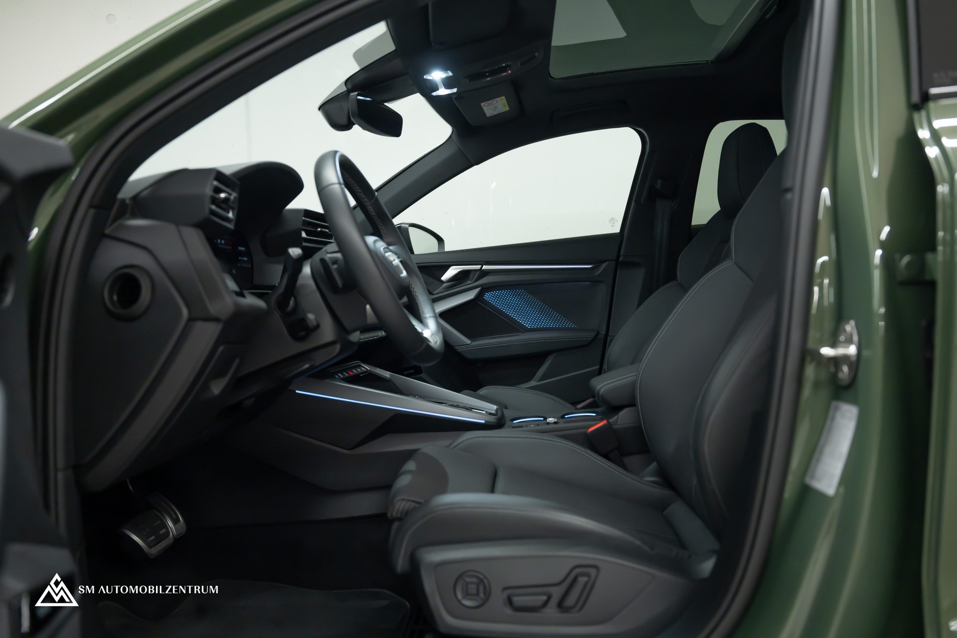 AUDI A3 Sportback 1.5 35 TFSI S Line S-Tronic / Panorama / Head-Up / Sonos / AHK / Memorysitze-image-14