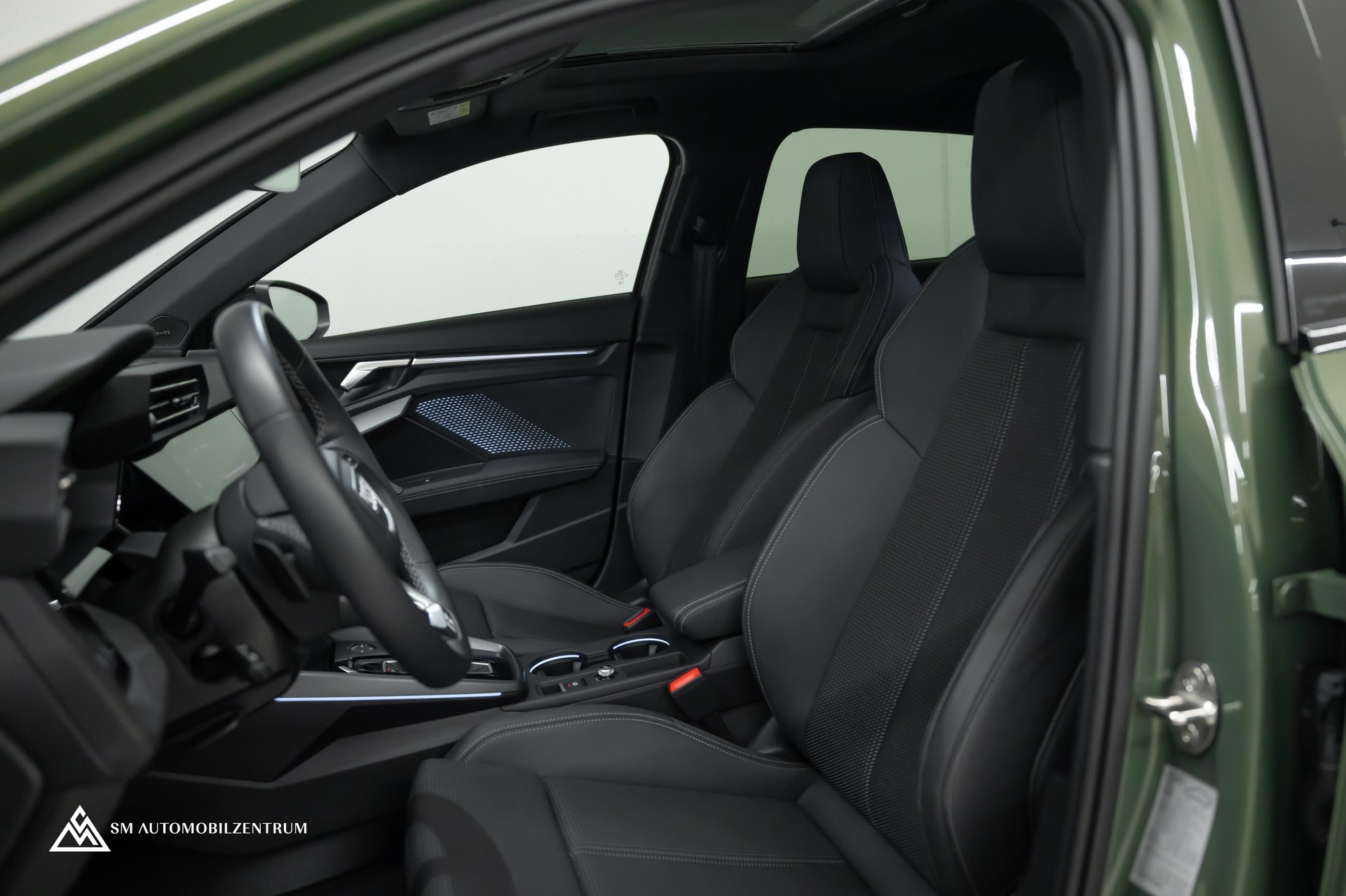 AUDI A3 Sportback 1.5 35 TFSI S Line S-Tronic / Panorama / Head-Up / Sonos / AHK / Memorysitze-image-15