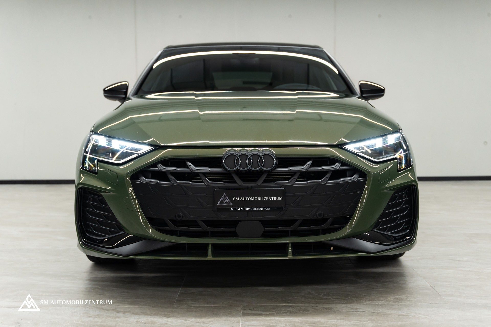 AUDI A3 Sportback 1.5 35 TFSI S Line S-Tronic / Panorama / Head-Up / Sonos / AHK / Memorysitze-showroom-element-1