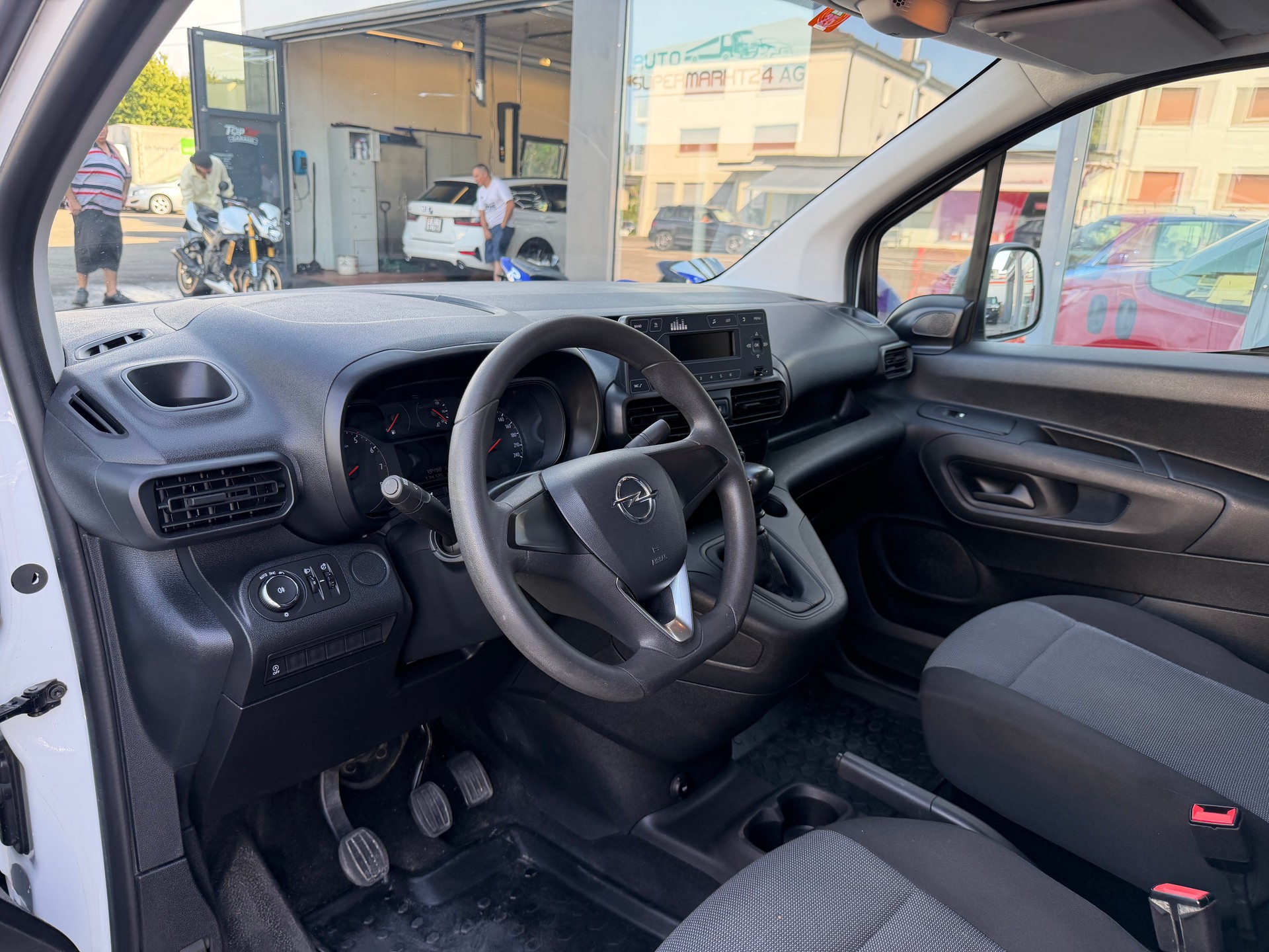 OPEL Combo 1.2 Cargo Basic start/stop-image-12