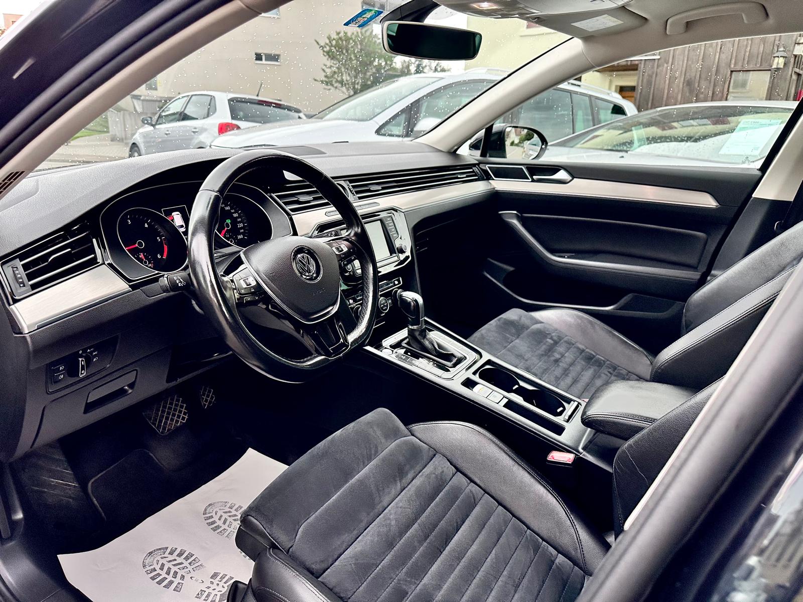 VW Passat Variant 2.0 TDI BMT High. DSG 4Motion-image-7