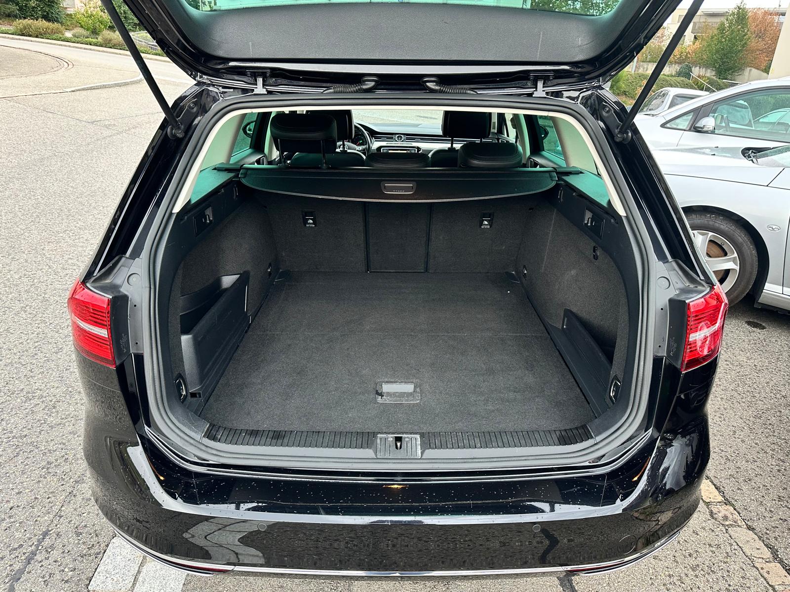VW Passat Variant 2.0 TDI BMT High. DSG 4Motion-image-5