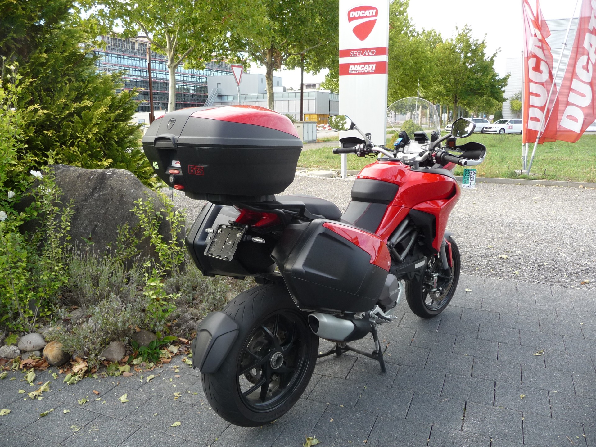 DUCATI Multistrada 1260 S Touring-showroom-element-1
