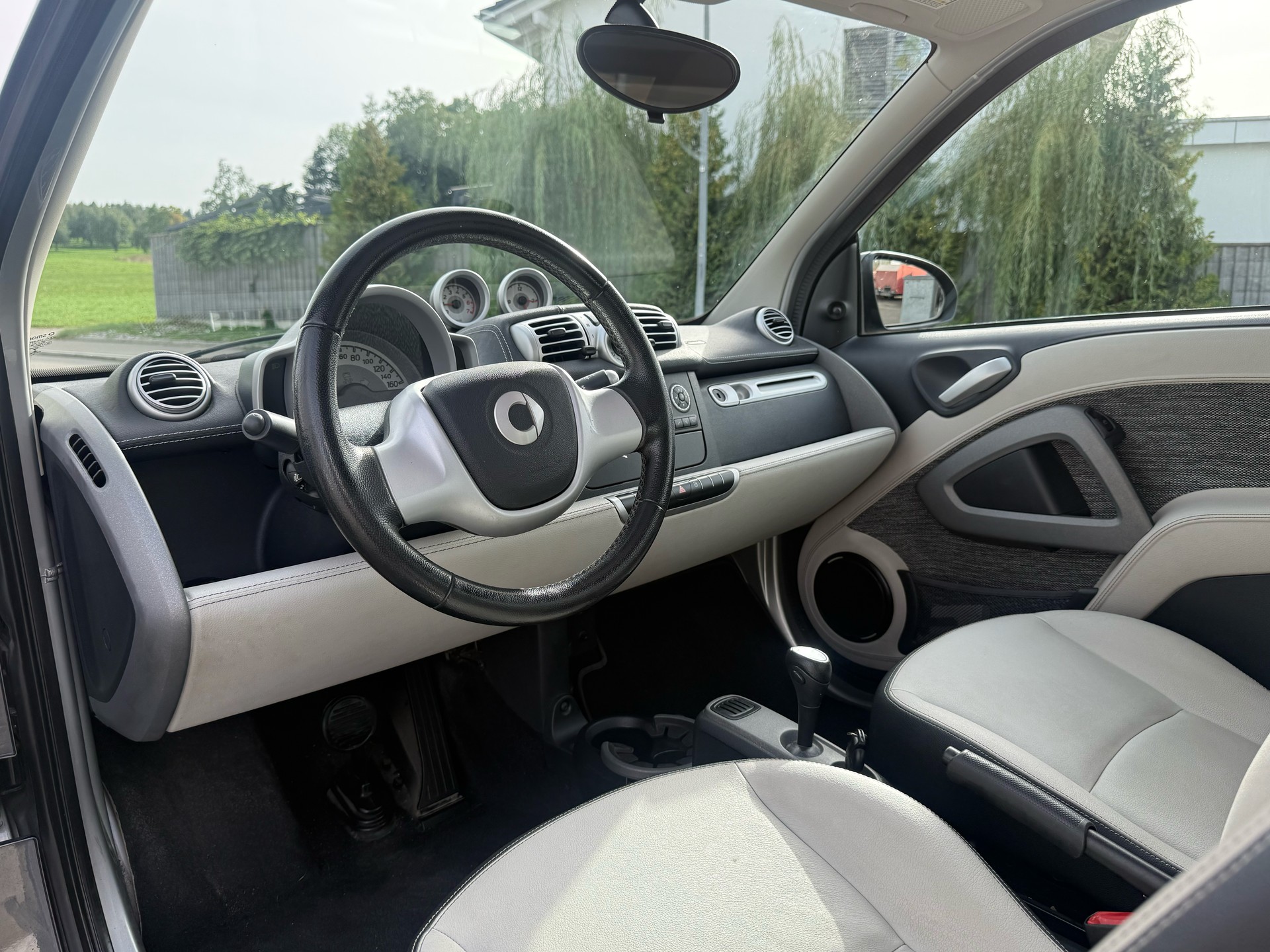 SMART 1000 84 pearlgrey edition-image-3