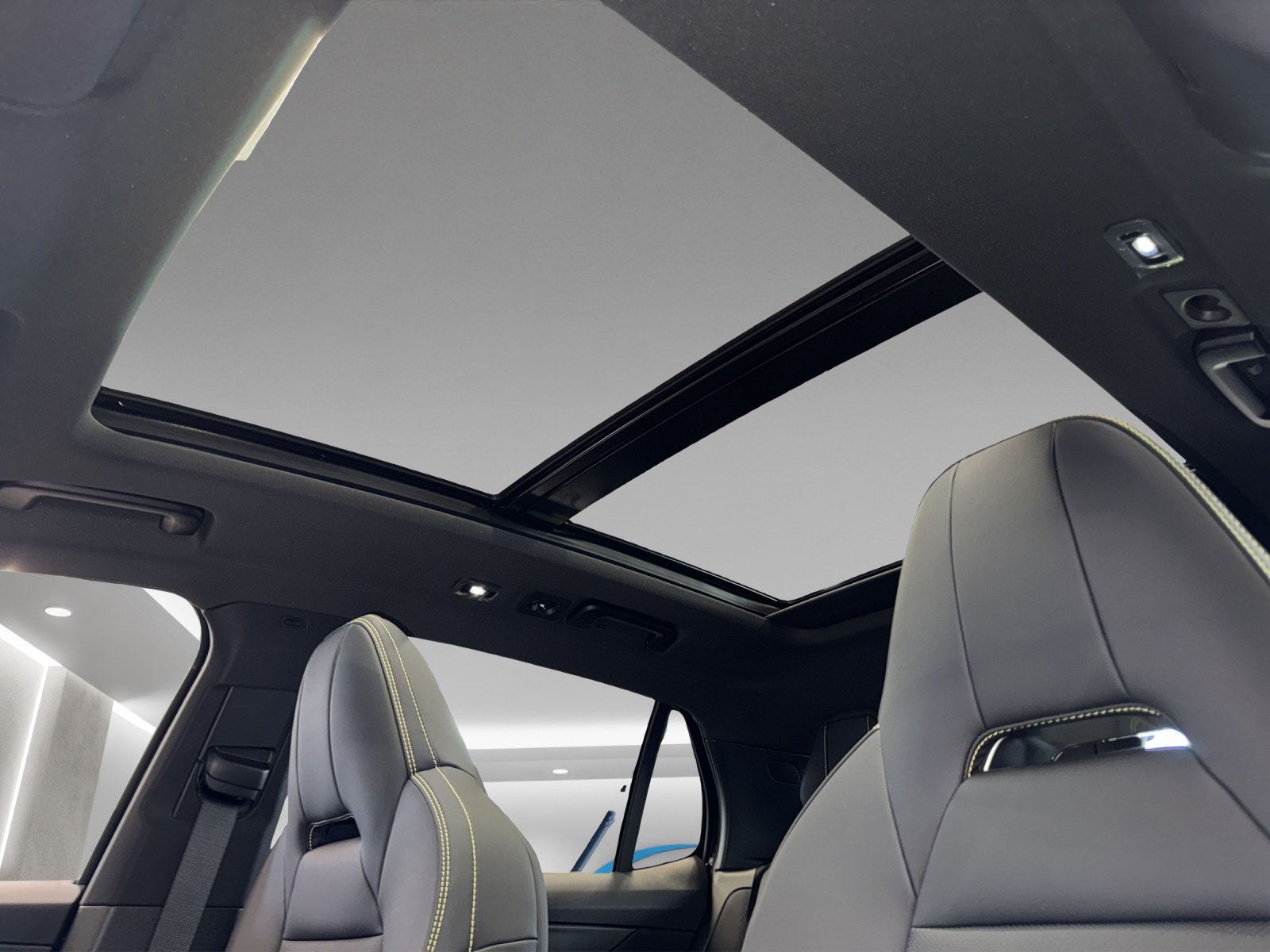 LYNK & CO 01 1.5 PHEV More-image-7