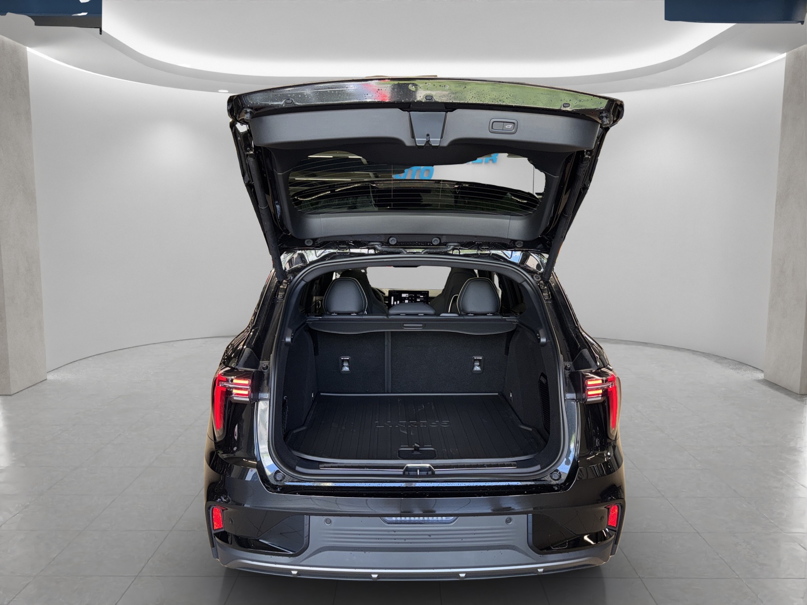 LYNK & CO 01 1.5 PHEV More-image-5