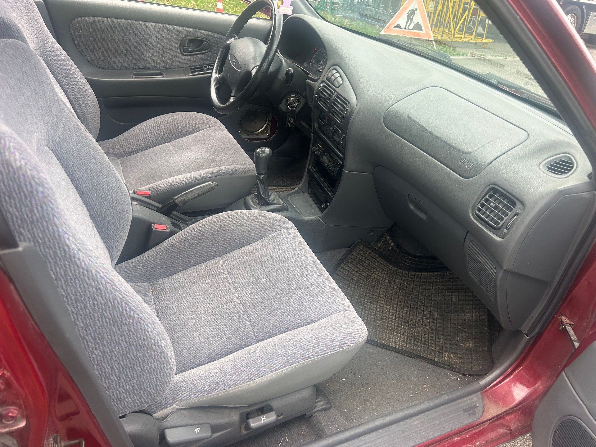 MITSUBISHI Lancer 1.6 GLXi-S 4x4-image-7