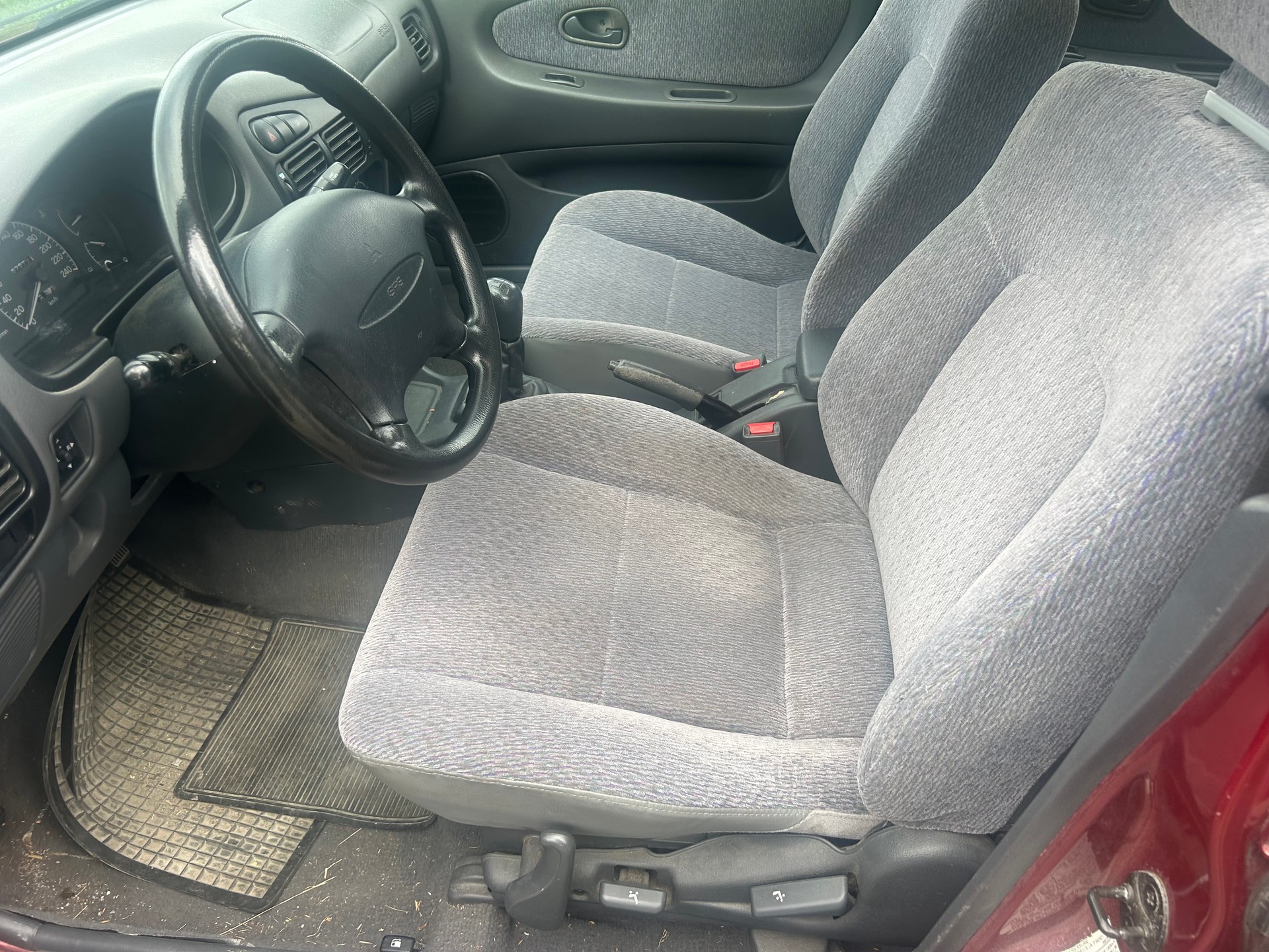 MITSUBISHI Lancer 1.6 GLXi-S 4x4-image-8