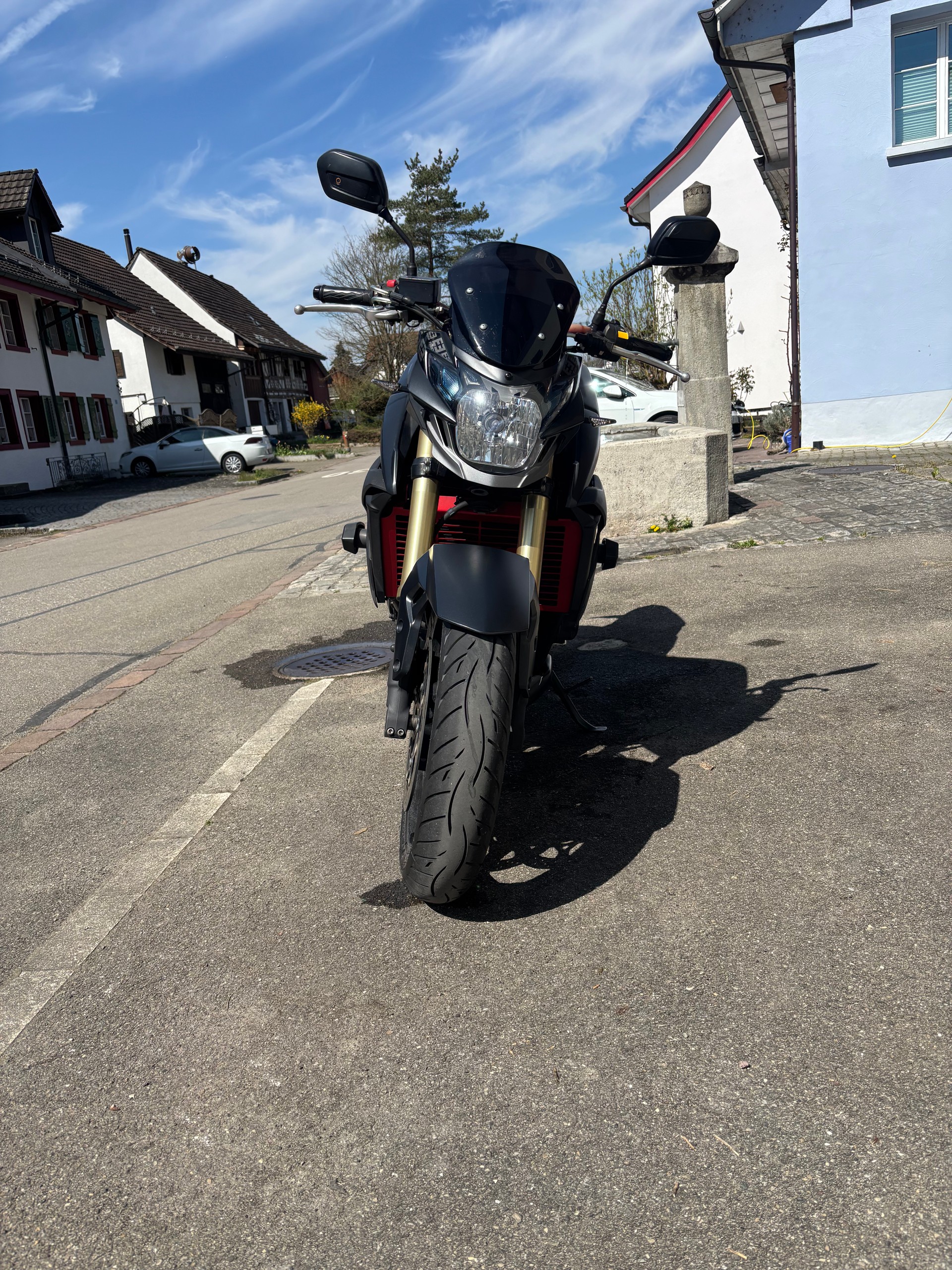 SUZUKI GSR 750 ABS Freegun-image-3