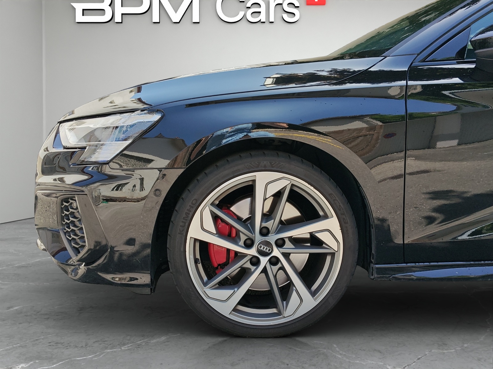 AUDI S3 Sportback 2.0 TFSI quattro S-Tronic-image-6