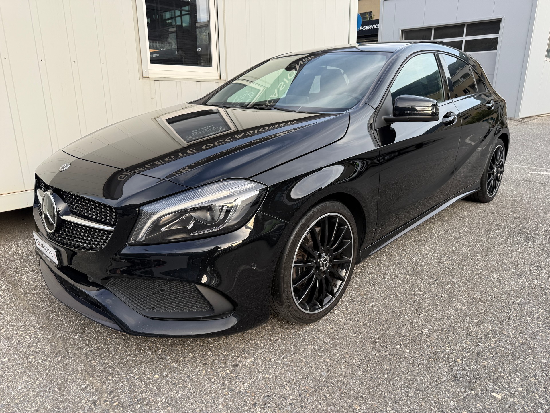 MERCEDES-BENZ A 250 AMG Line 4Matic 7G-DCT *PANORAMA*LED*NIGHT PACK*-image-7
