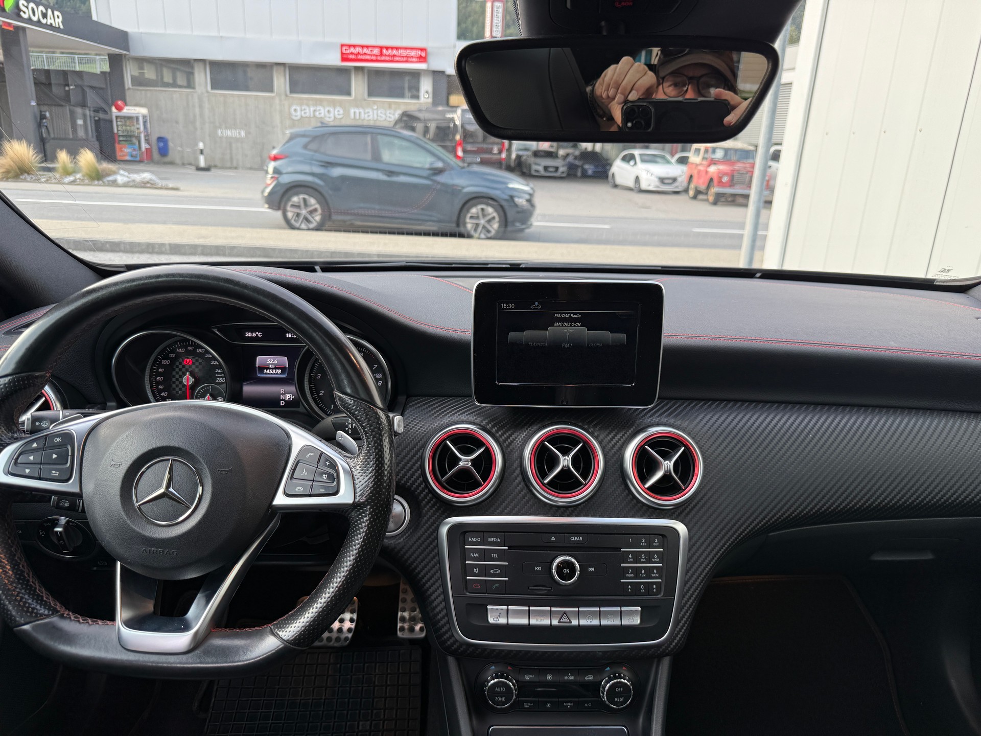 MERCEDES-BENZ A 250 AMG Line 4Matic 7G-DCT *PANORAMA*LED*NIGHT PACK*-image-9