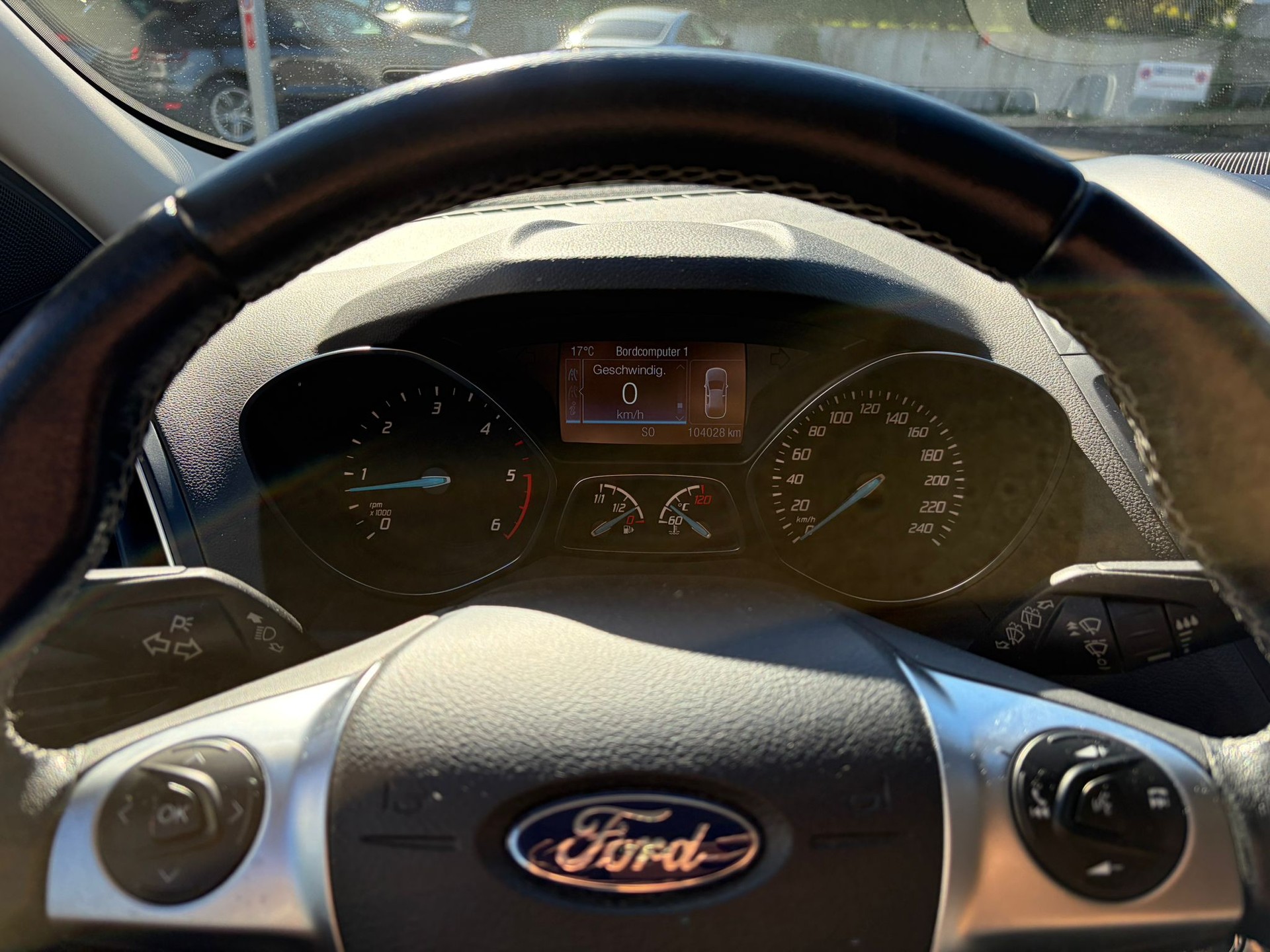 FORD Kuga 2.0 TDCi Sync Edition 4WD-image-10