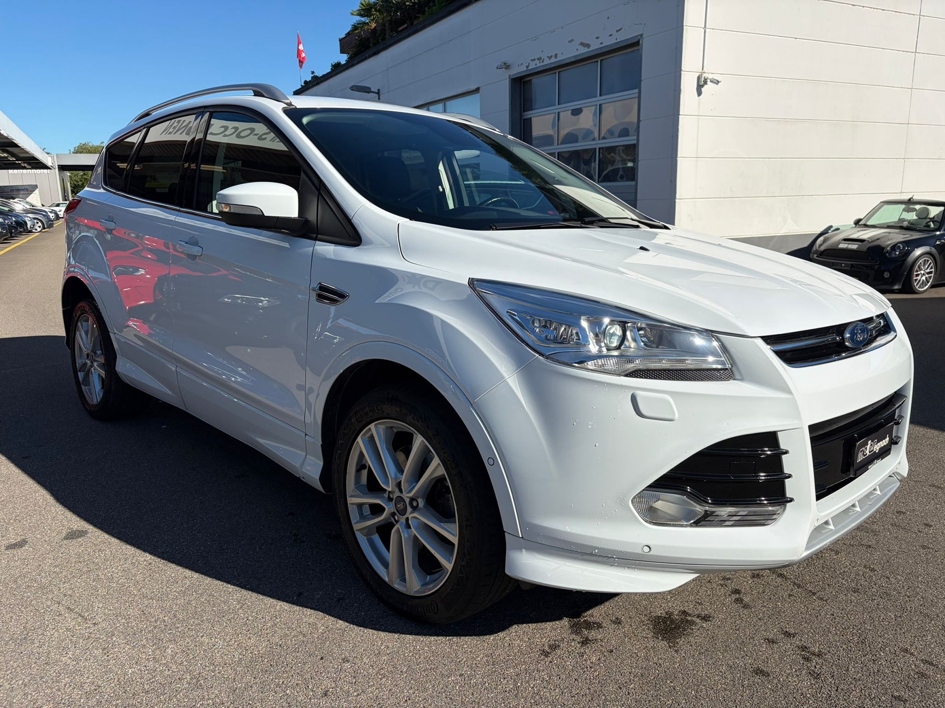 FORD Kuga 2.0 TDCi Sync Edition 4WD-image-2