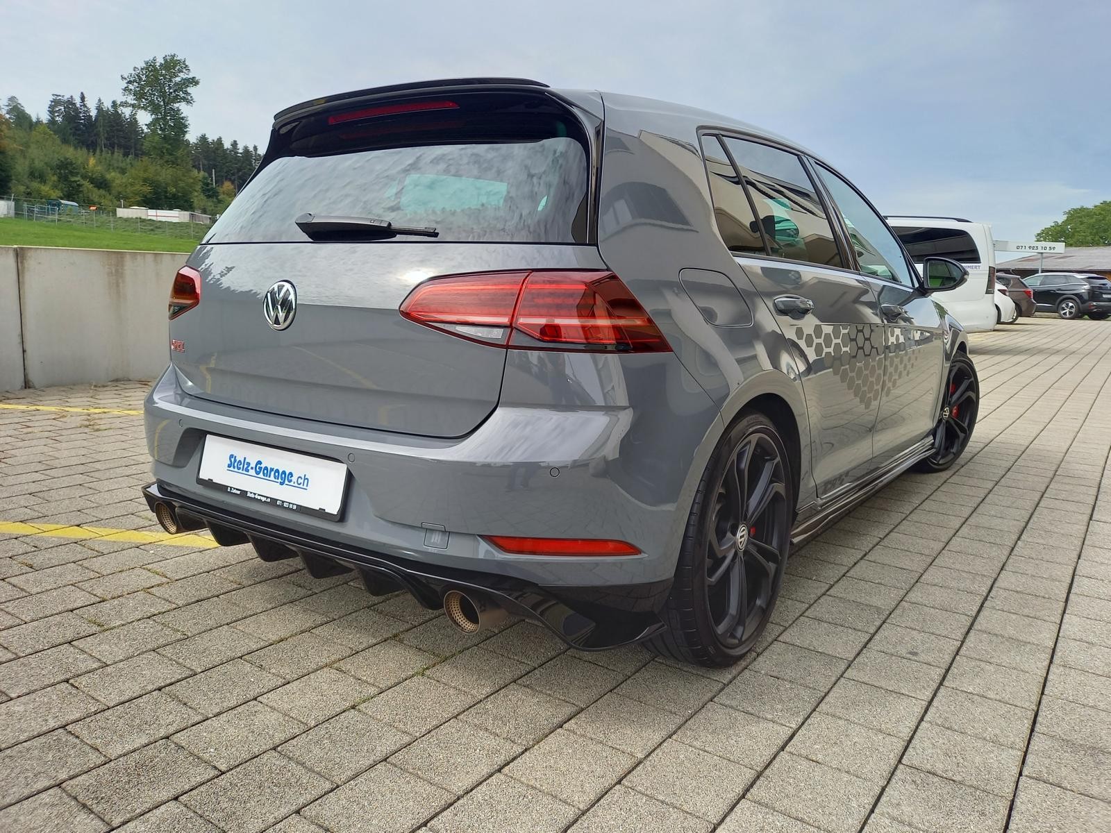 VW Golf 2.0 TSI GTI TCR DSG-image-1