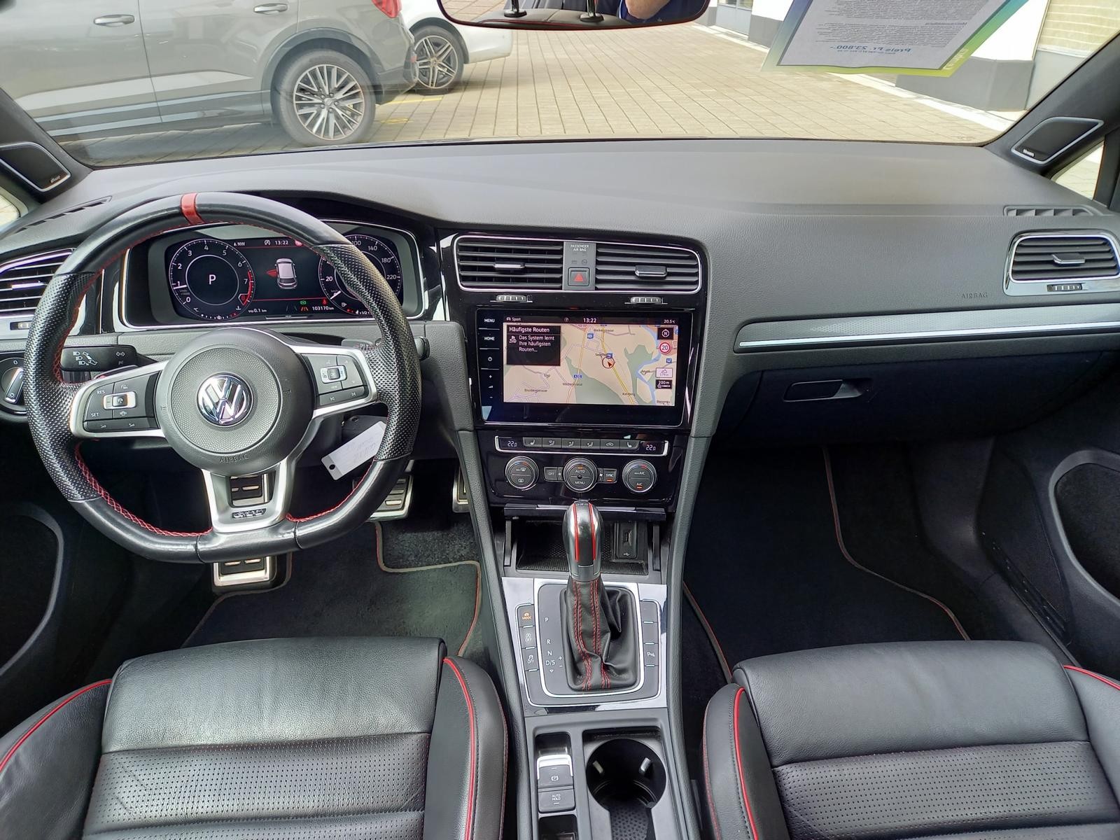 VW Golf 2.0 TSI GTI TCR DSG-image-5