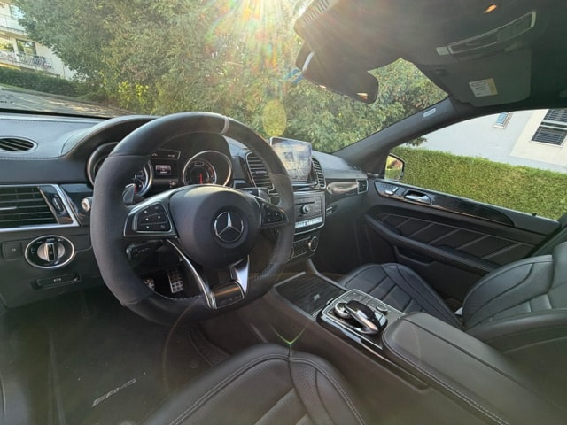 MERCEDES-BENZ GLE 63 V8 S AMG-image-3