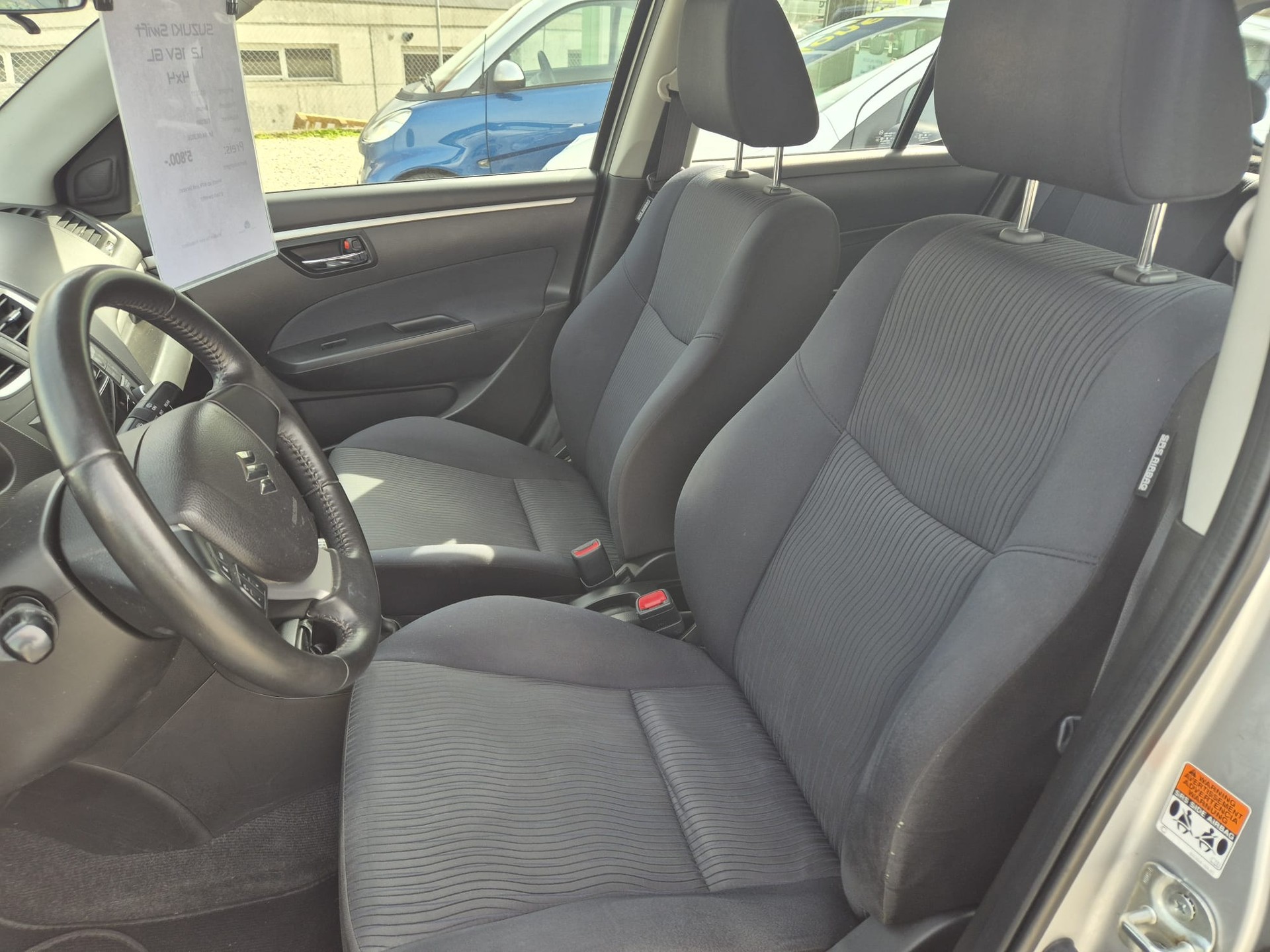 SUZUKI Swift 1.2i 16V GL 4x4-image-10