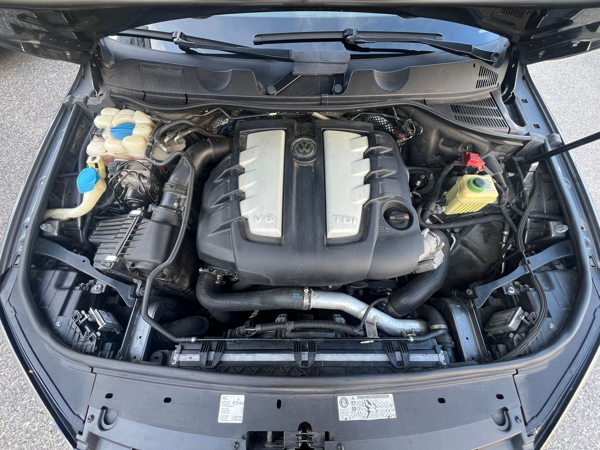 VW Touareg 3.0 TDI BlueMotion Technology Tiptronic-image-12