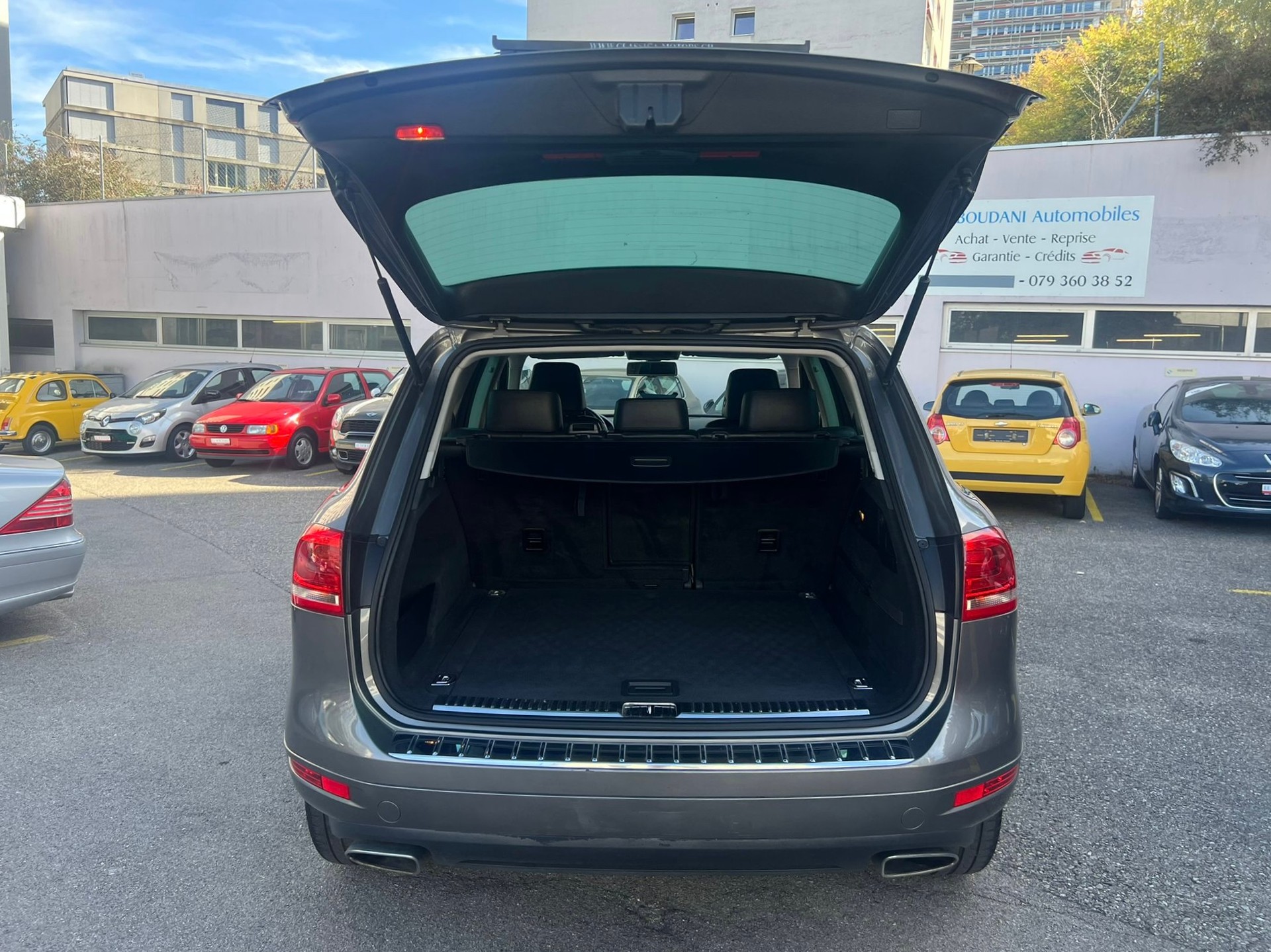 VW Touareg 3.0 TDI BlueMotion Technology Tiptronic-image-6